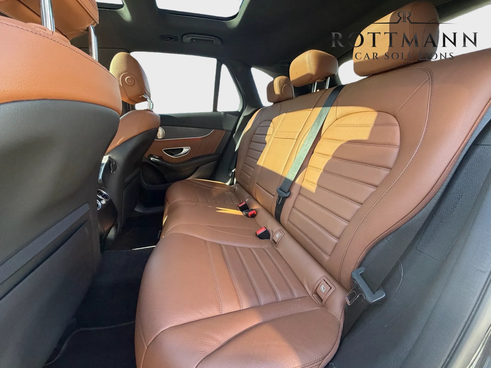 MERCEDES-BENZ GLC 300 d AMG Line 4Matic 9G-Tronic-image-7