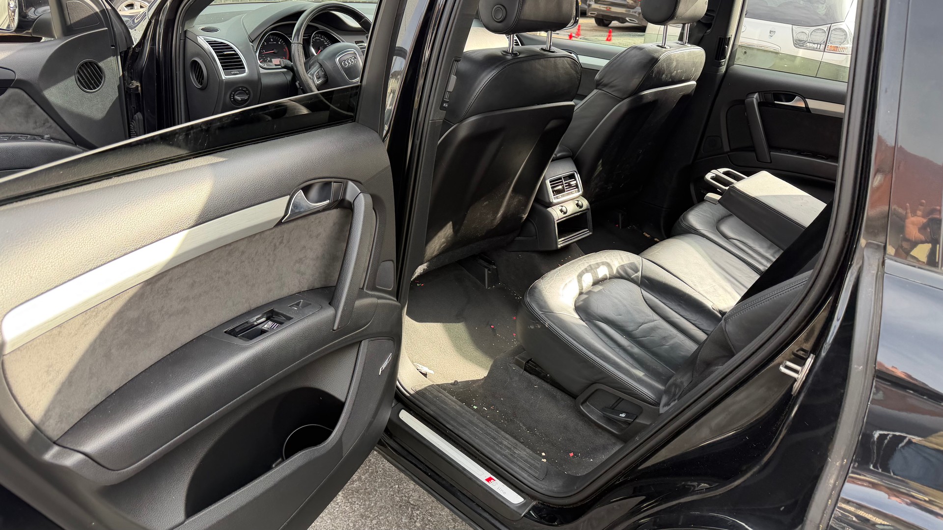 AUDI Q7 3.0 TDI quattro tiptronic-image-9