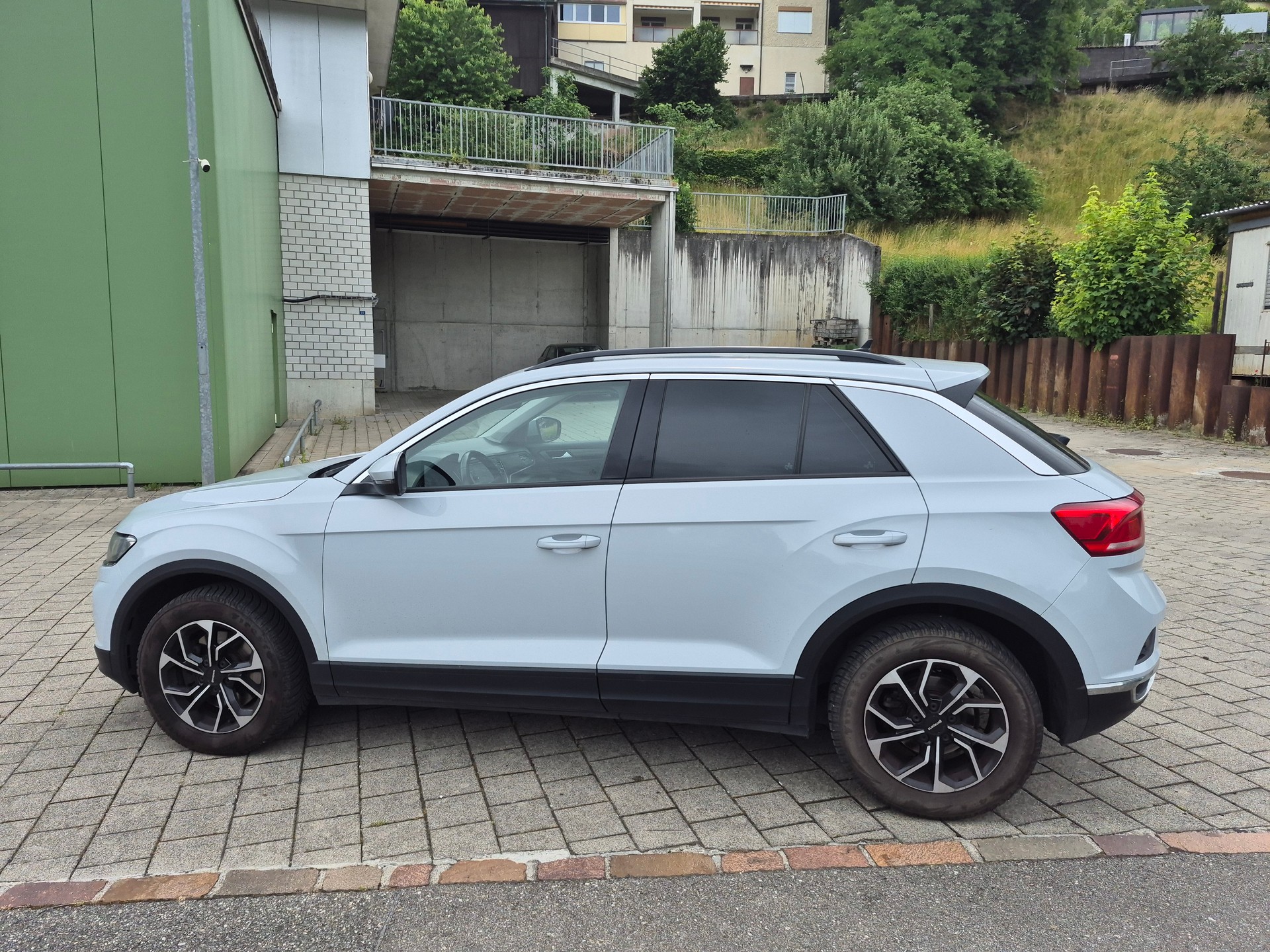 VW T-Roc 2.0 TDI SCR Advance DSG 4Motion-image-4