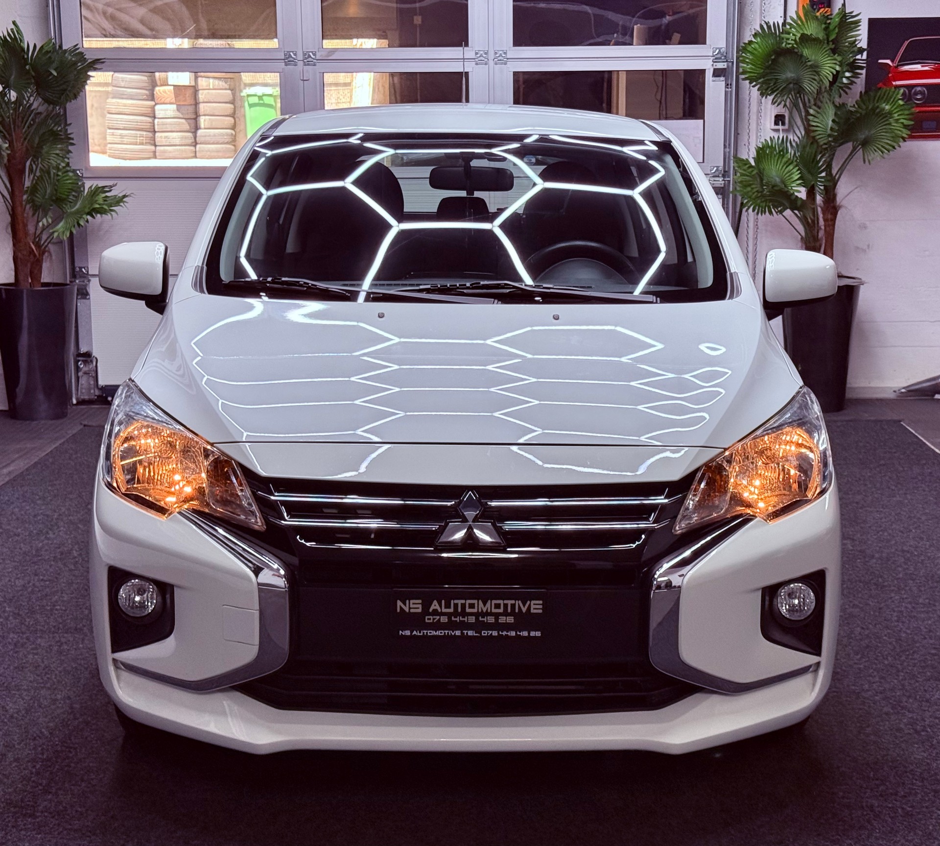 MITSUBISHI Space Star 1.2 CVT Pure-showroom-element-1
