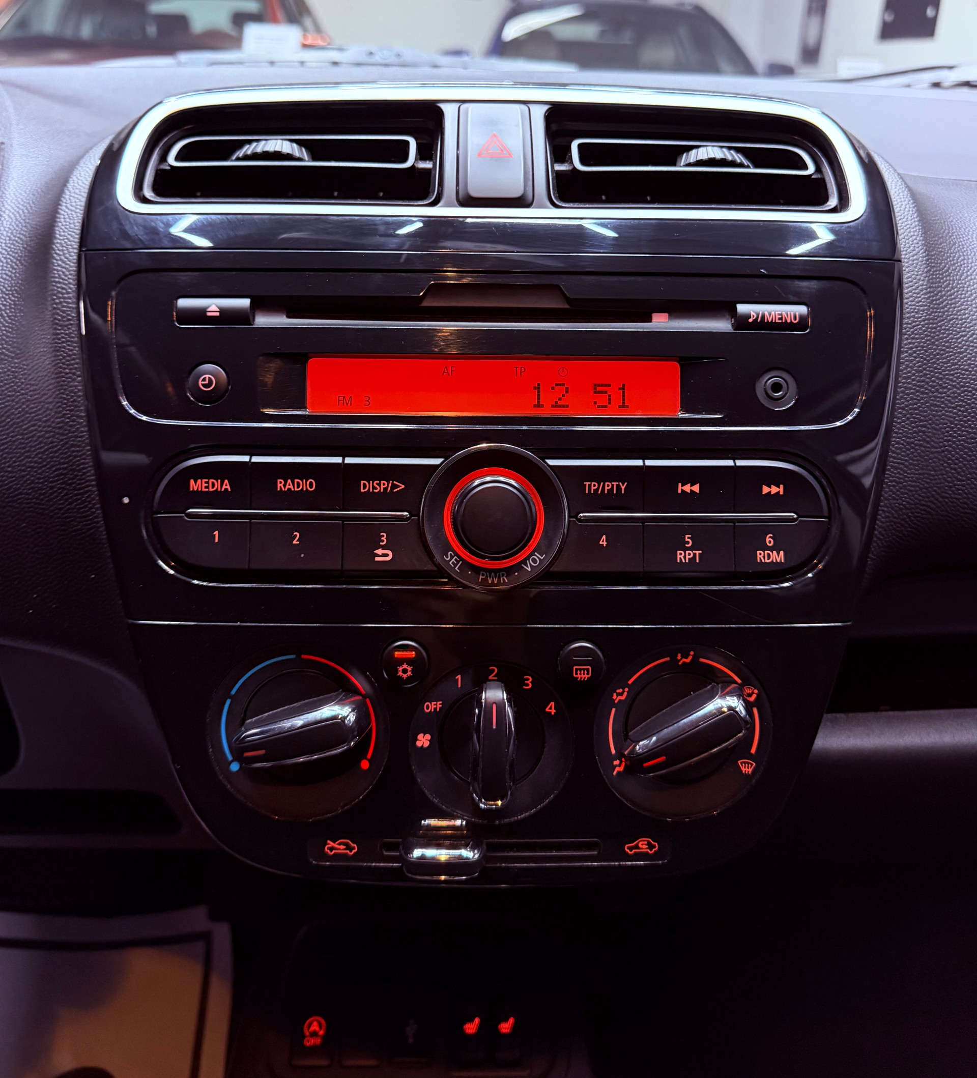 MITSUBISHI Space Star 1.2 CVT Pure-image-9