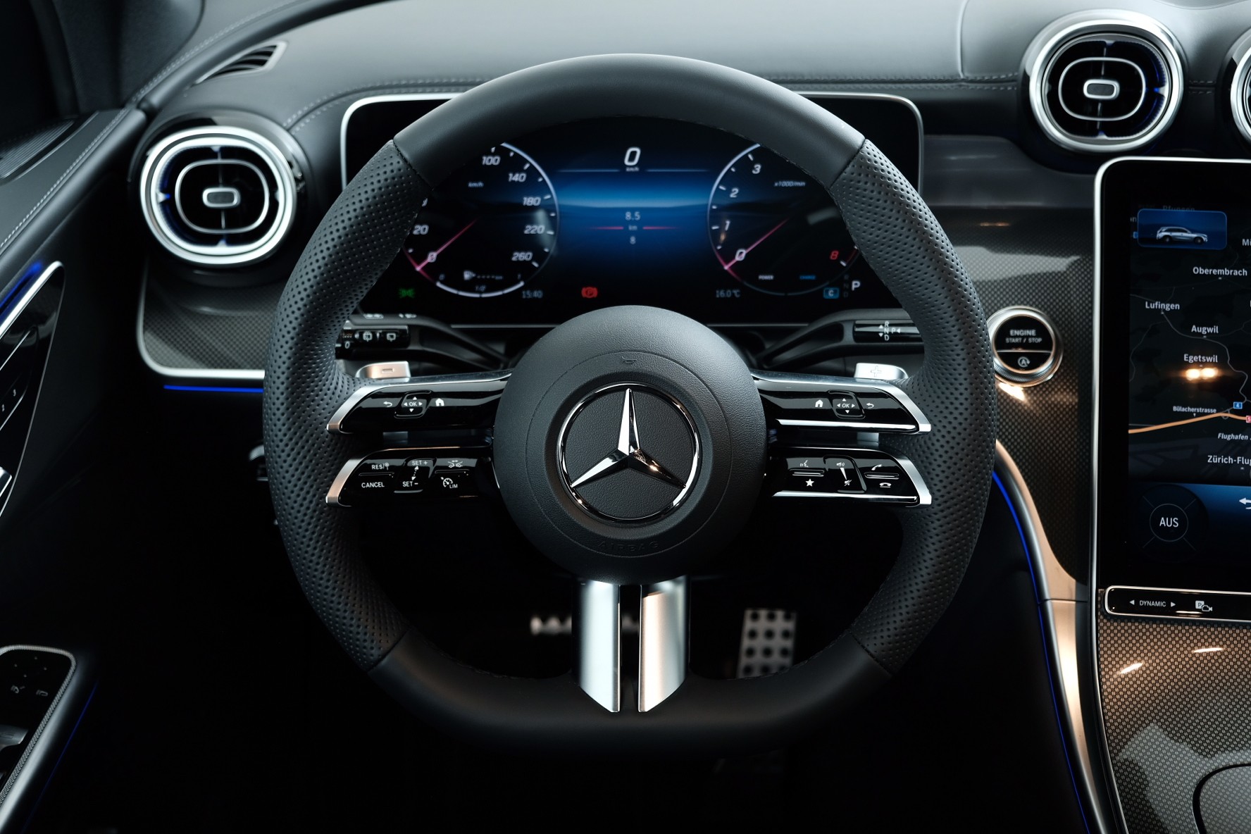 MERCEDES-BENZ GLC 200 4Matic 9G-Tronic-image-7