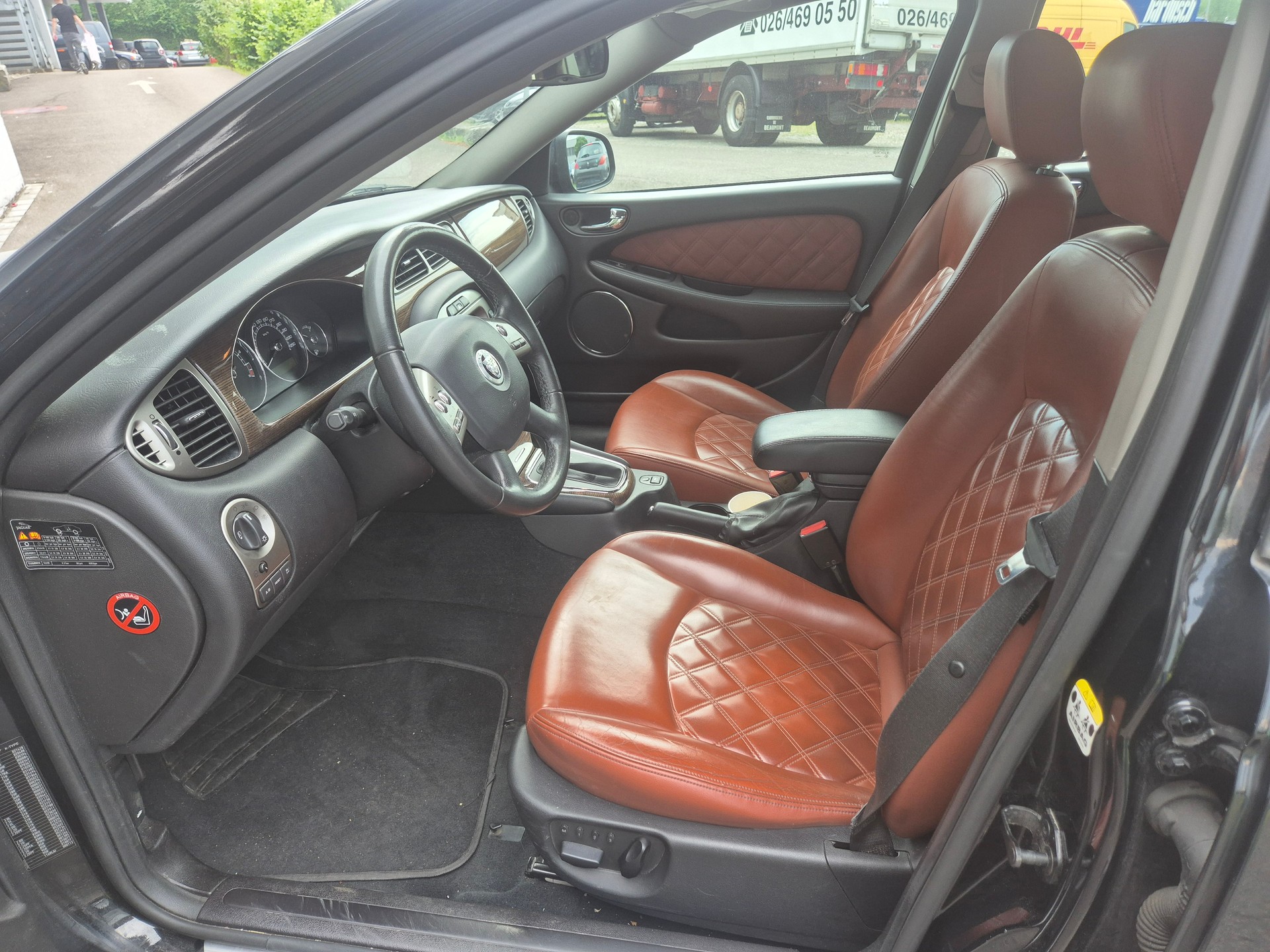 JAGUAR X-Type Estate 2.2D Classic Automatic-image-10