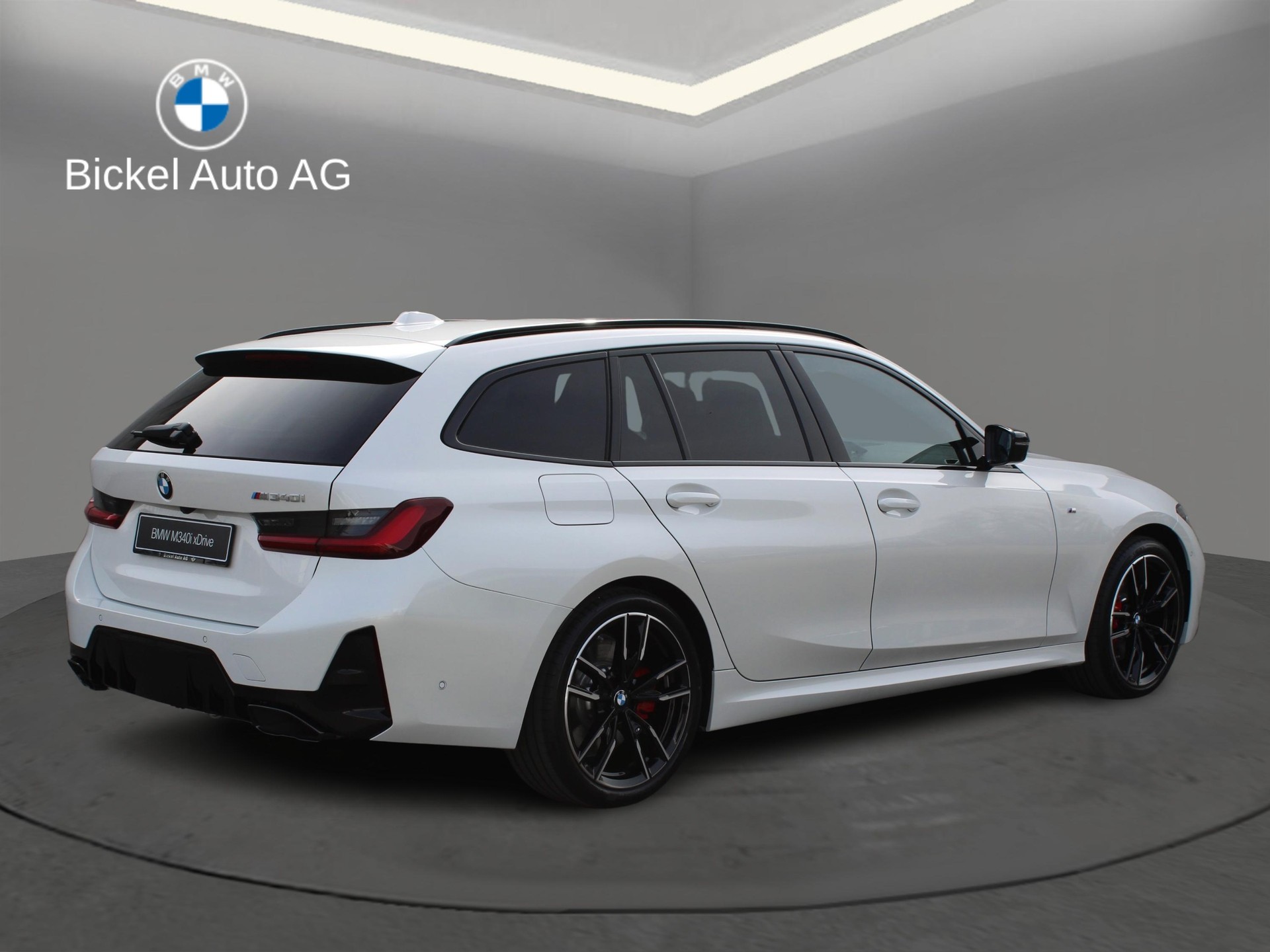 BMW M340i xDr 48V T MSportPro-showroom-element-3