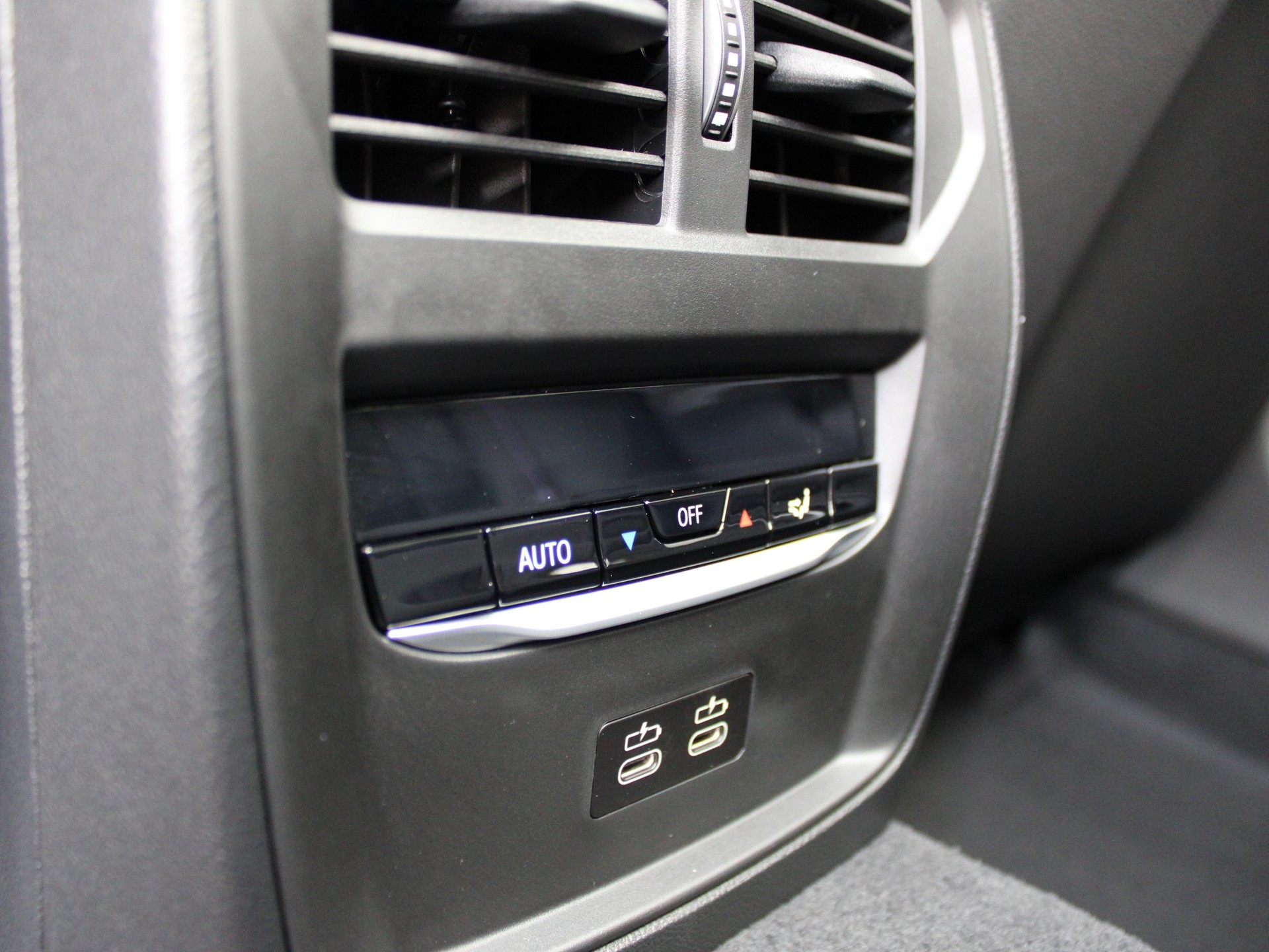 BMW M340i xDr 48V T MSportPro-image-16