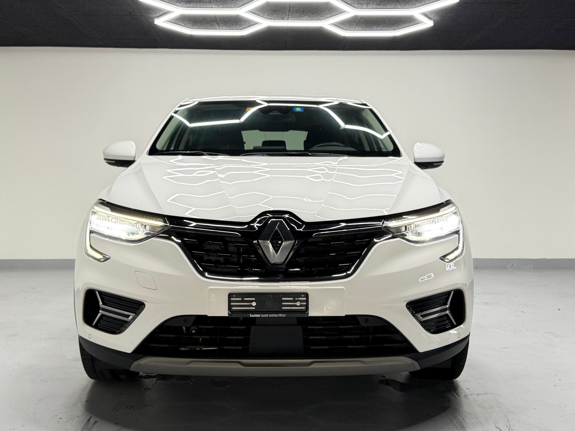 RENAULT Arkana 1.6 E-Tech Intens-showroom-element-1