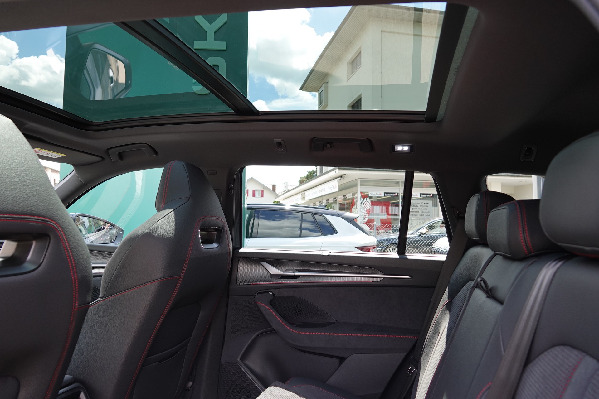 SKODA Kodiaq 2.0 TSI RS-image-21