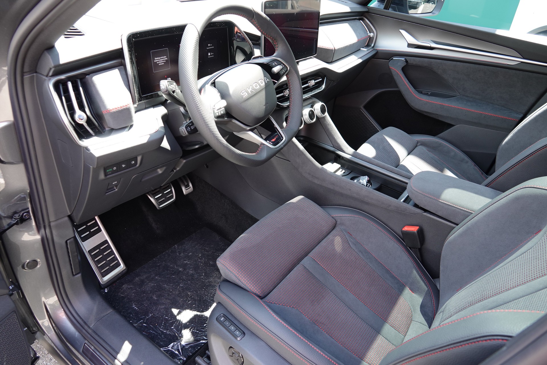 SKODA Kodiaq 2.0 TSI RS-image-9
