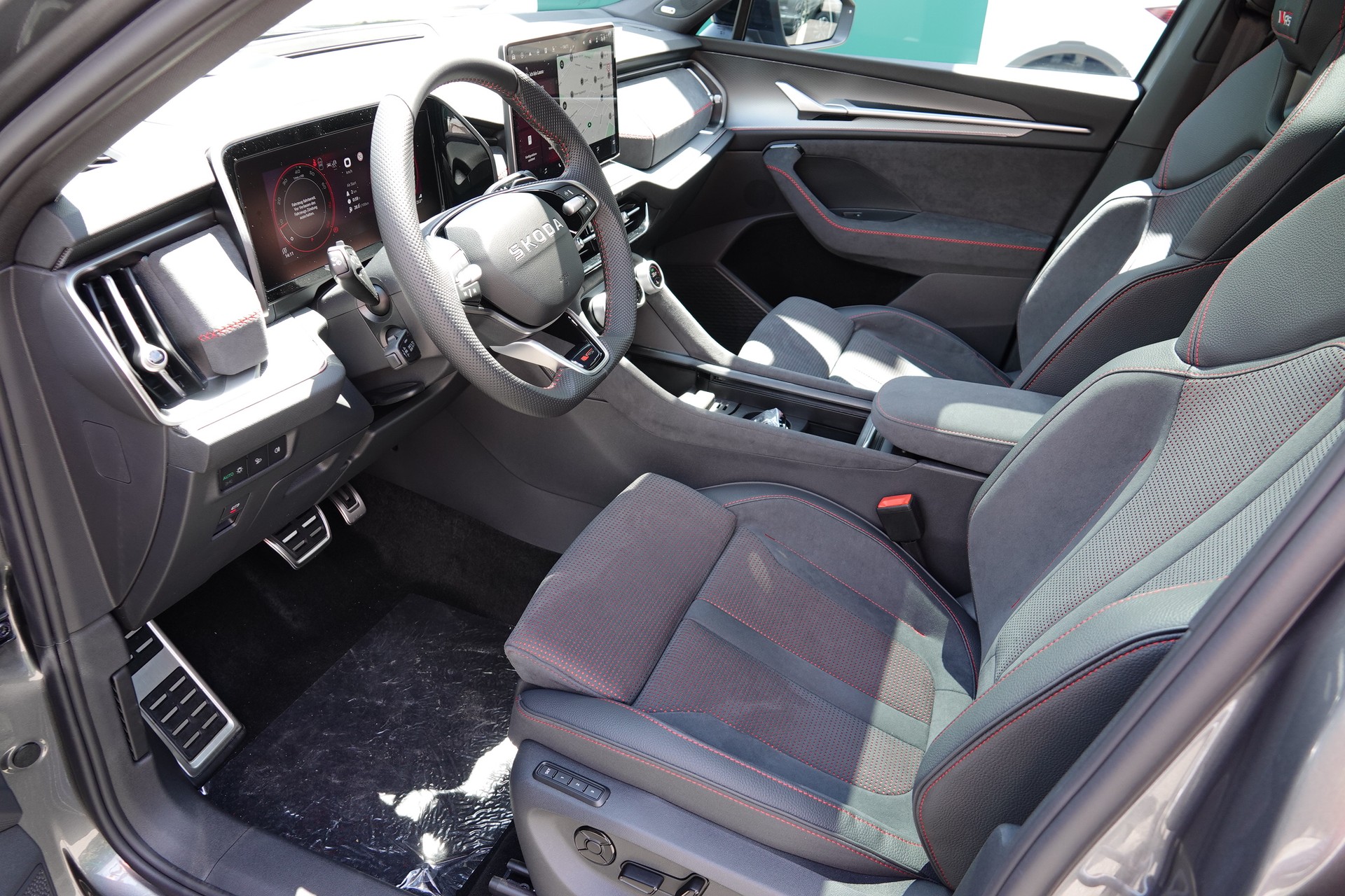 SKODA Kodiaq 2.0 TSI RS-image-14