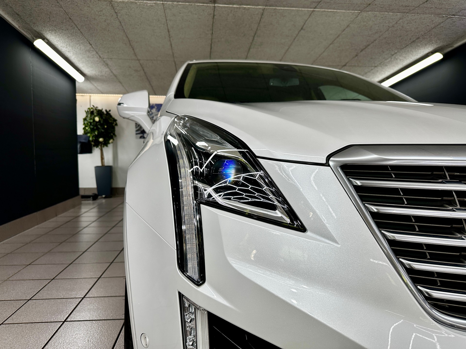 CADILLAC XT5 Crossover 3.6 Platinum Automatic-image-9