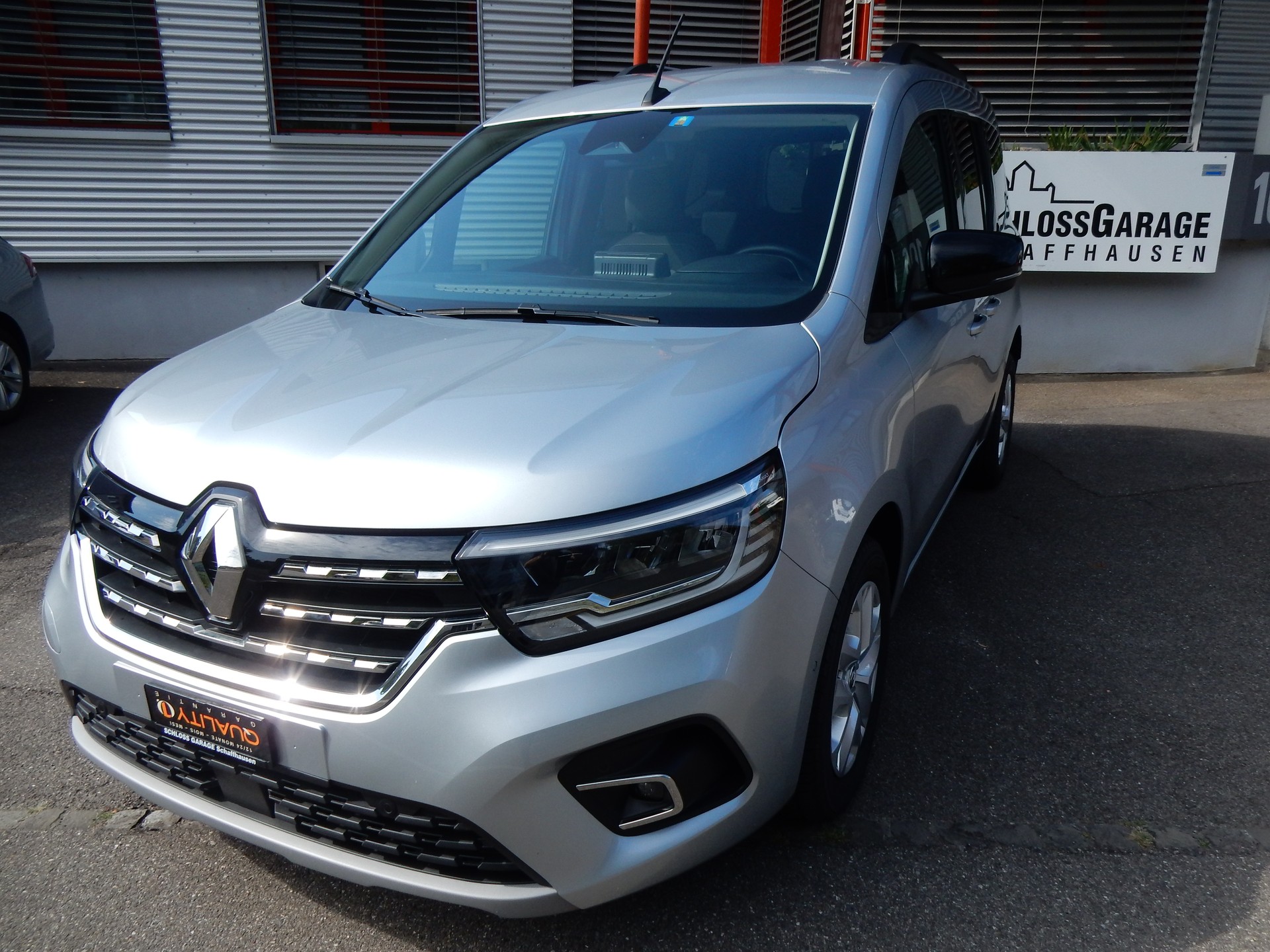 RENAULT Kangoo TCE 130 equilibre EDC-image-15