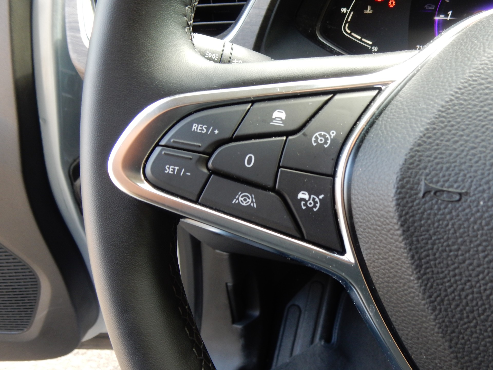RENAULT Kangoo TCE 130 equilibre EDC-image-13
