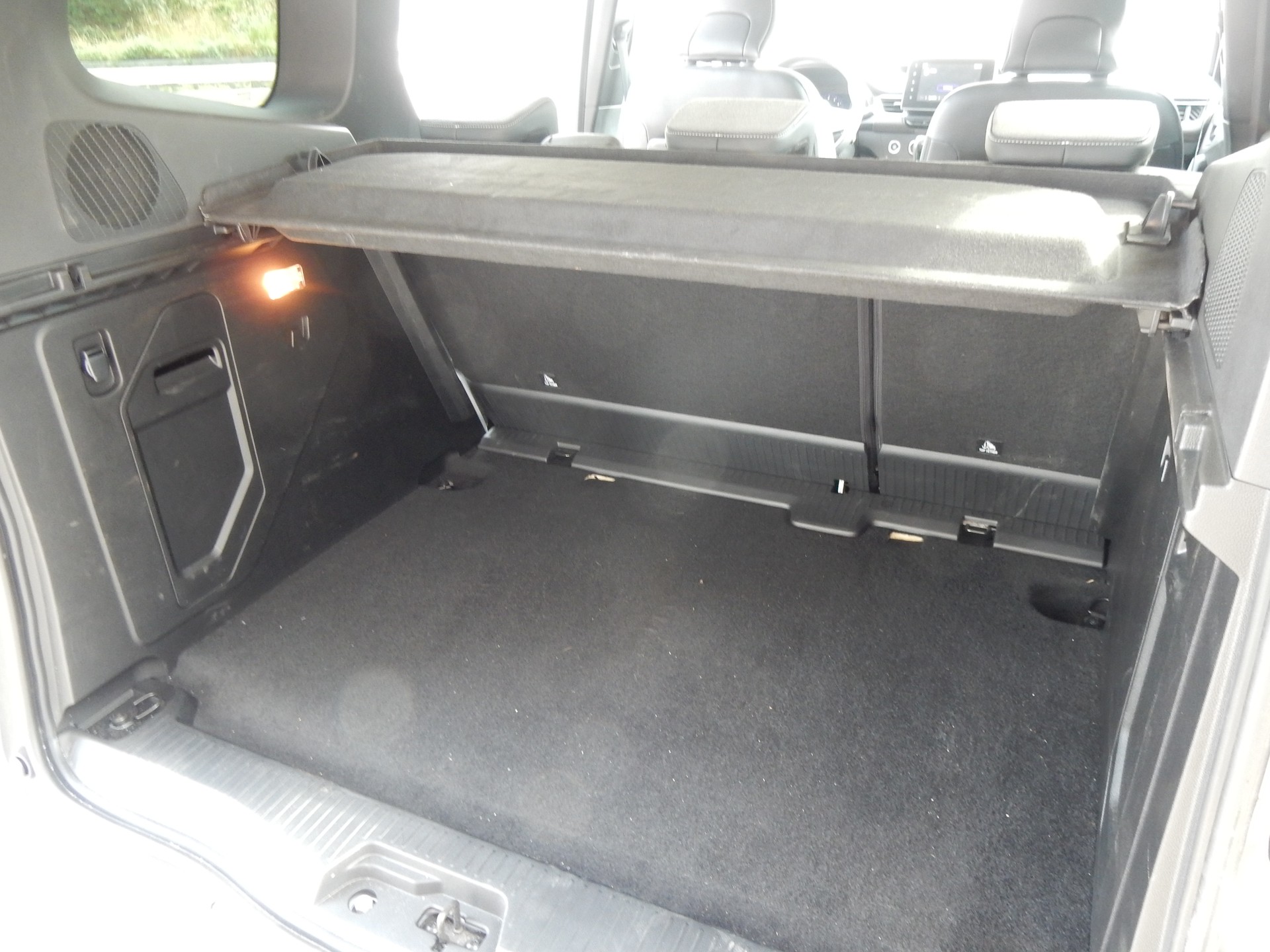 RENAULT Kangoo TCE 130 equilibre EDC-image-6