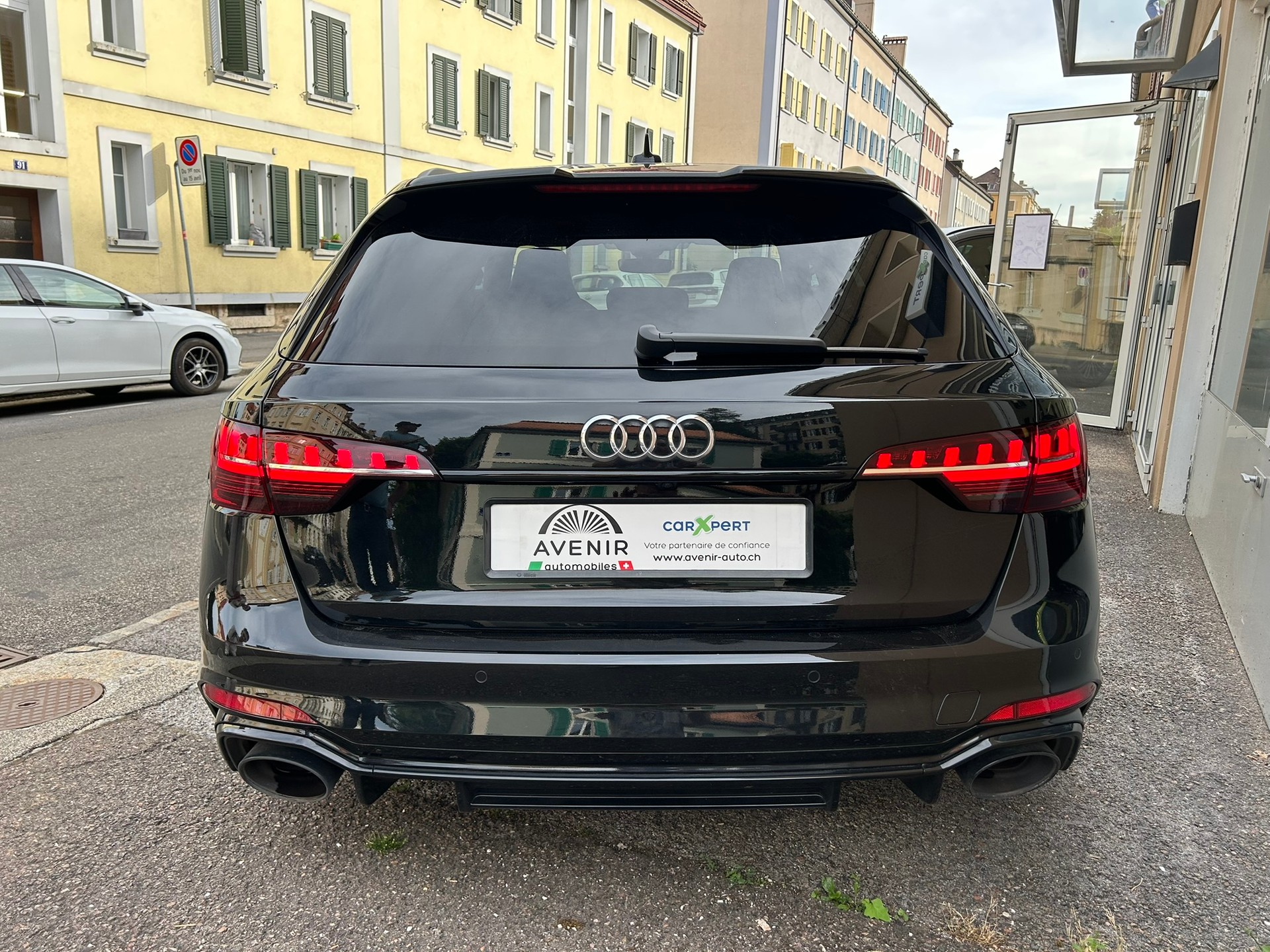 AUDI RS4 Avant 2.9 V6 TFSI quattro T-Tronic-image-3