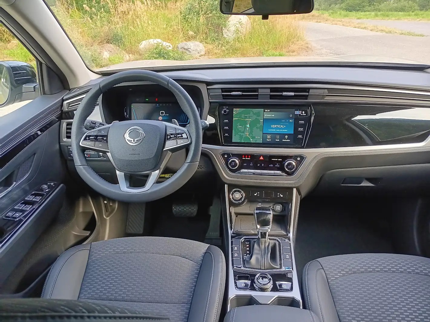 KGM-SsangYong Korando 1.5 T GDI Steel 4WD Automat-image-14