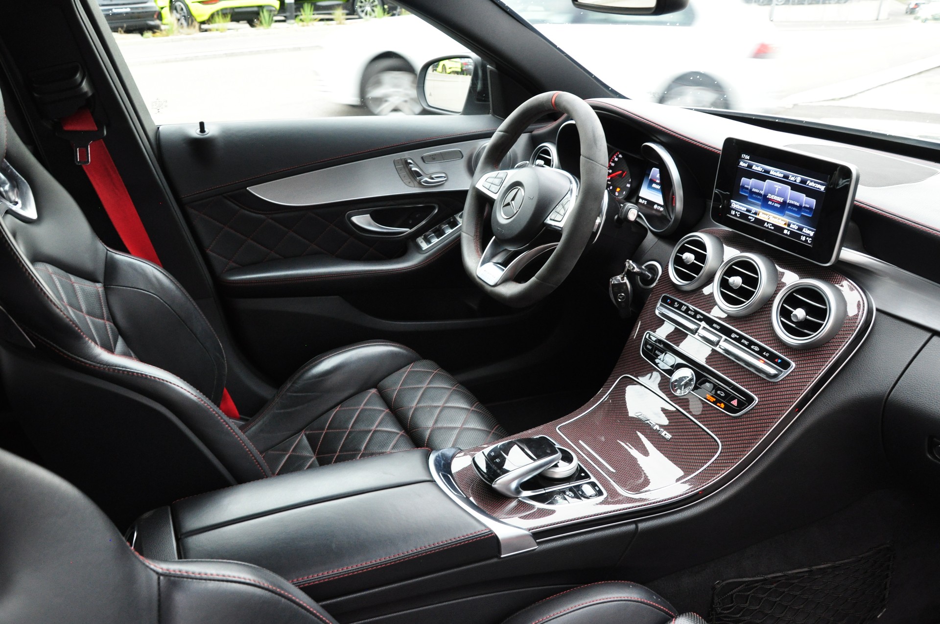 MERCEDES-BENZ C 63 S AMG Edition 1 Speedshift-image-17