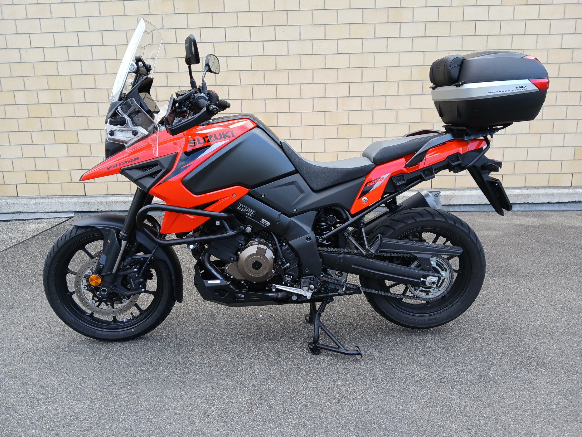 SUZUKI DL 1050-image-0
