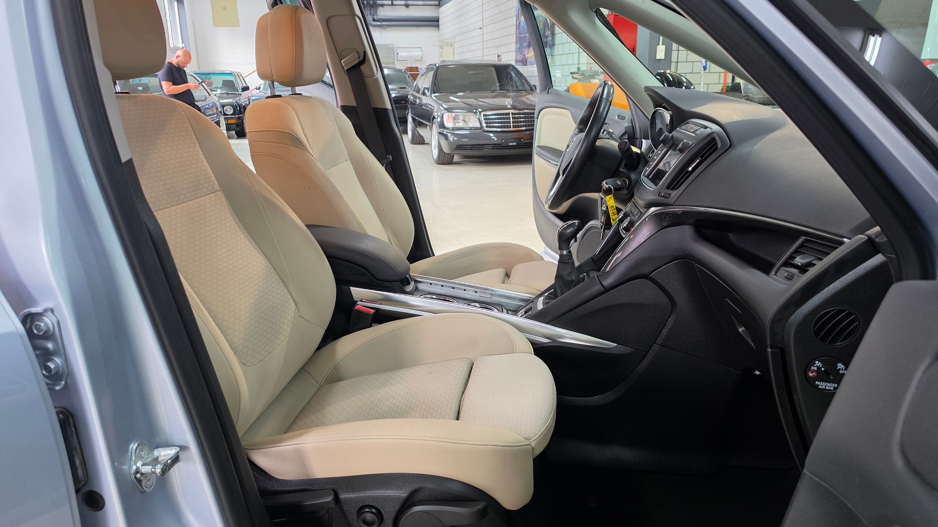 OPEL Zafira 1.6i 16V Turbo Excellence-image-24