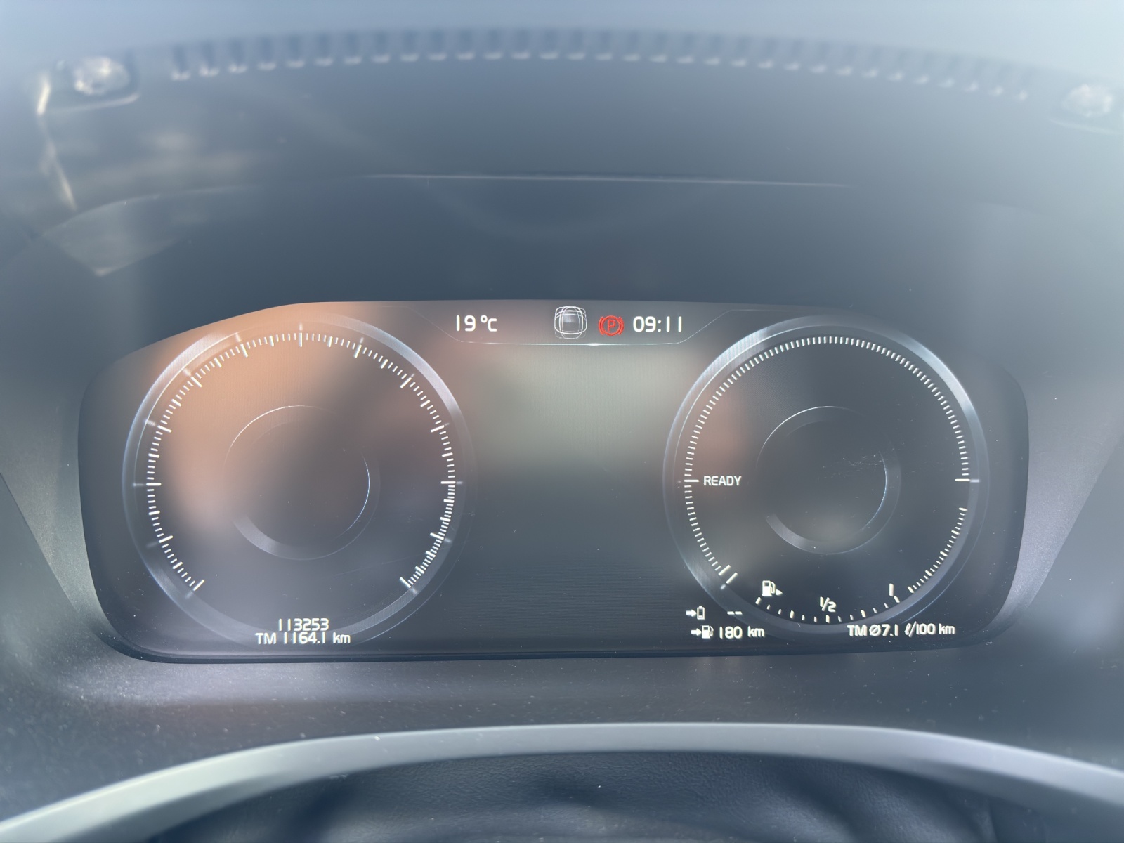 VOLVO V60 2.0 T6 TE Inscription eAWD-showroom-element-2