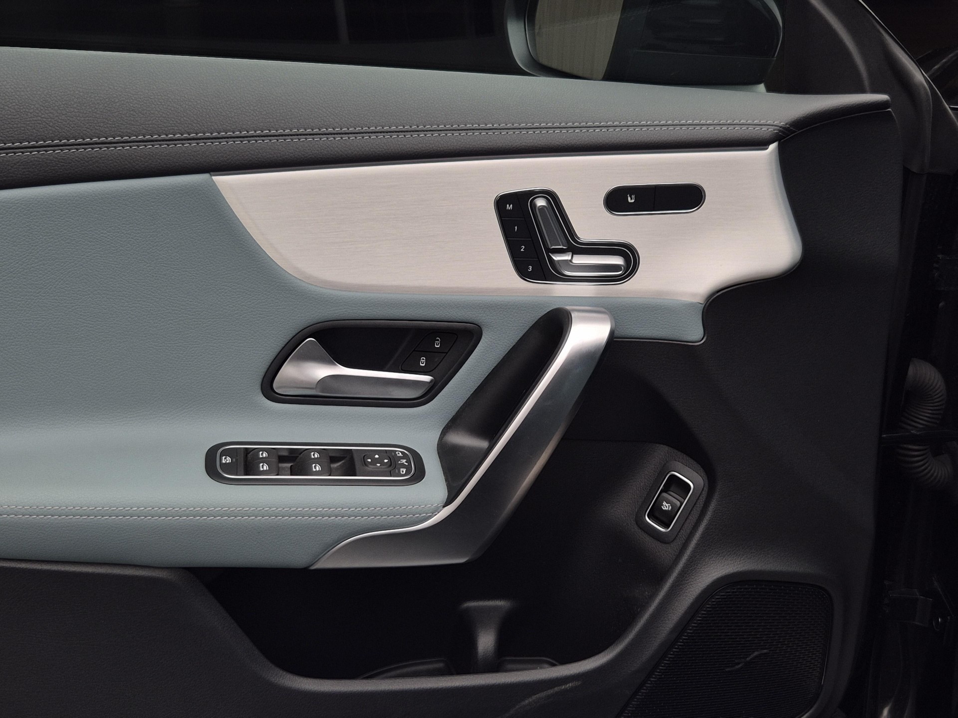 MERCEDES-BENZ CLA 35 AMG 4matic-image-15