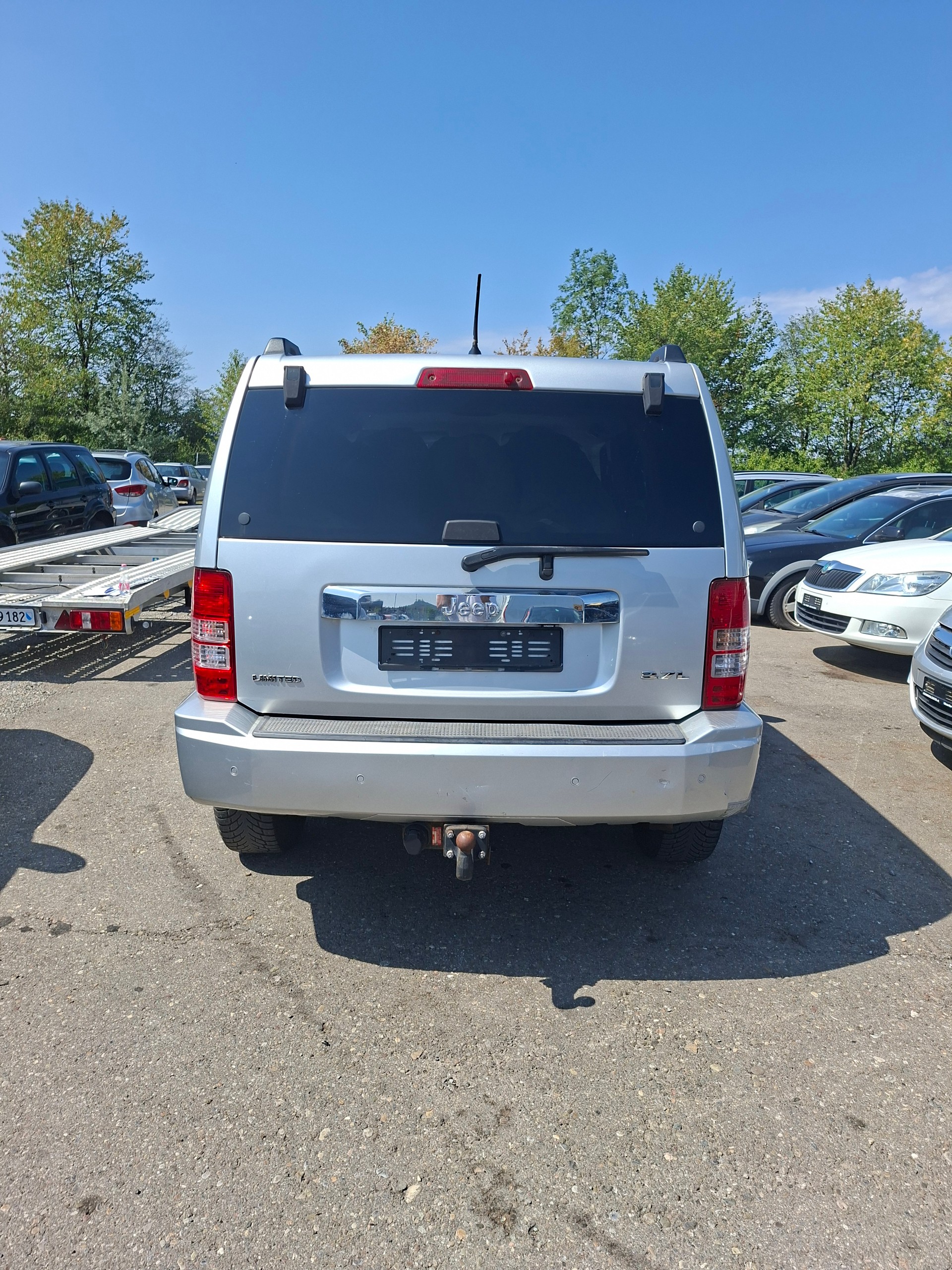 JEEP Cherokee 3.7 V6 Limited Automatic-image-2