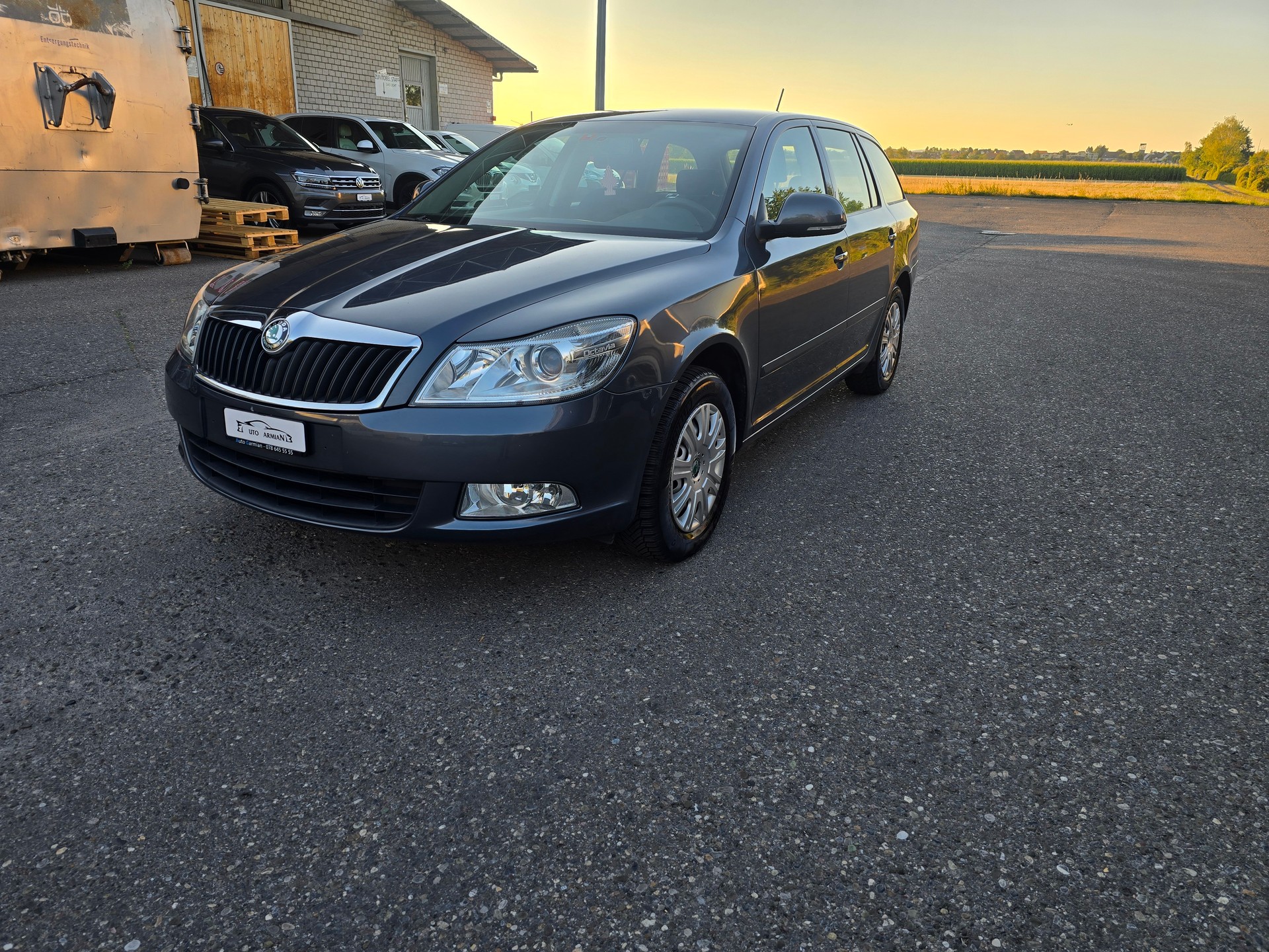 SKODA Octavia Combi 1.6 TDI Clever DSG-showroom-element-2