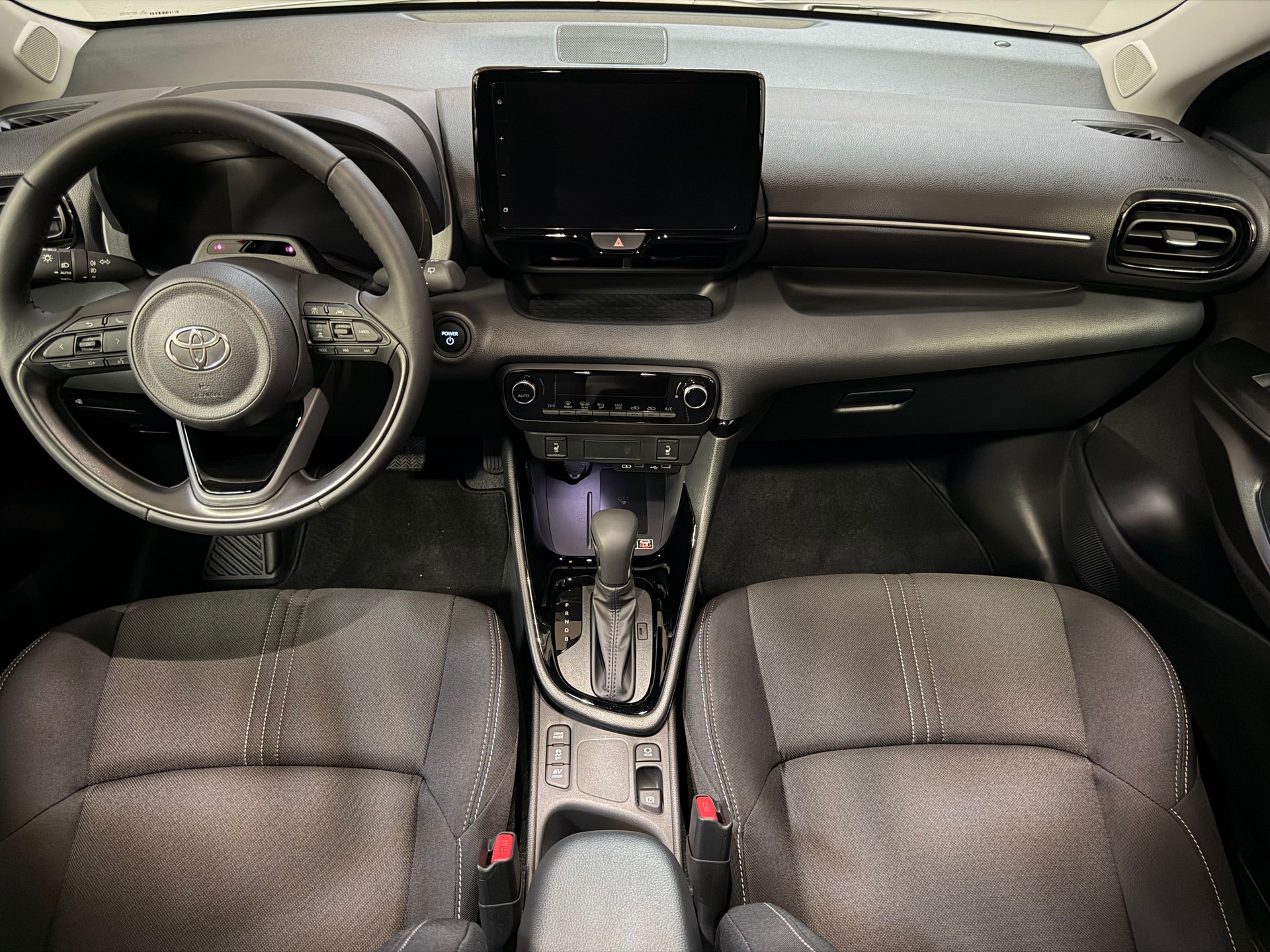TOYOTA Yaris 1.5 Trend e-CVT-image-15