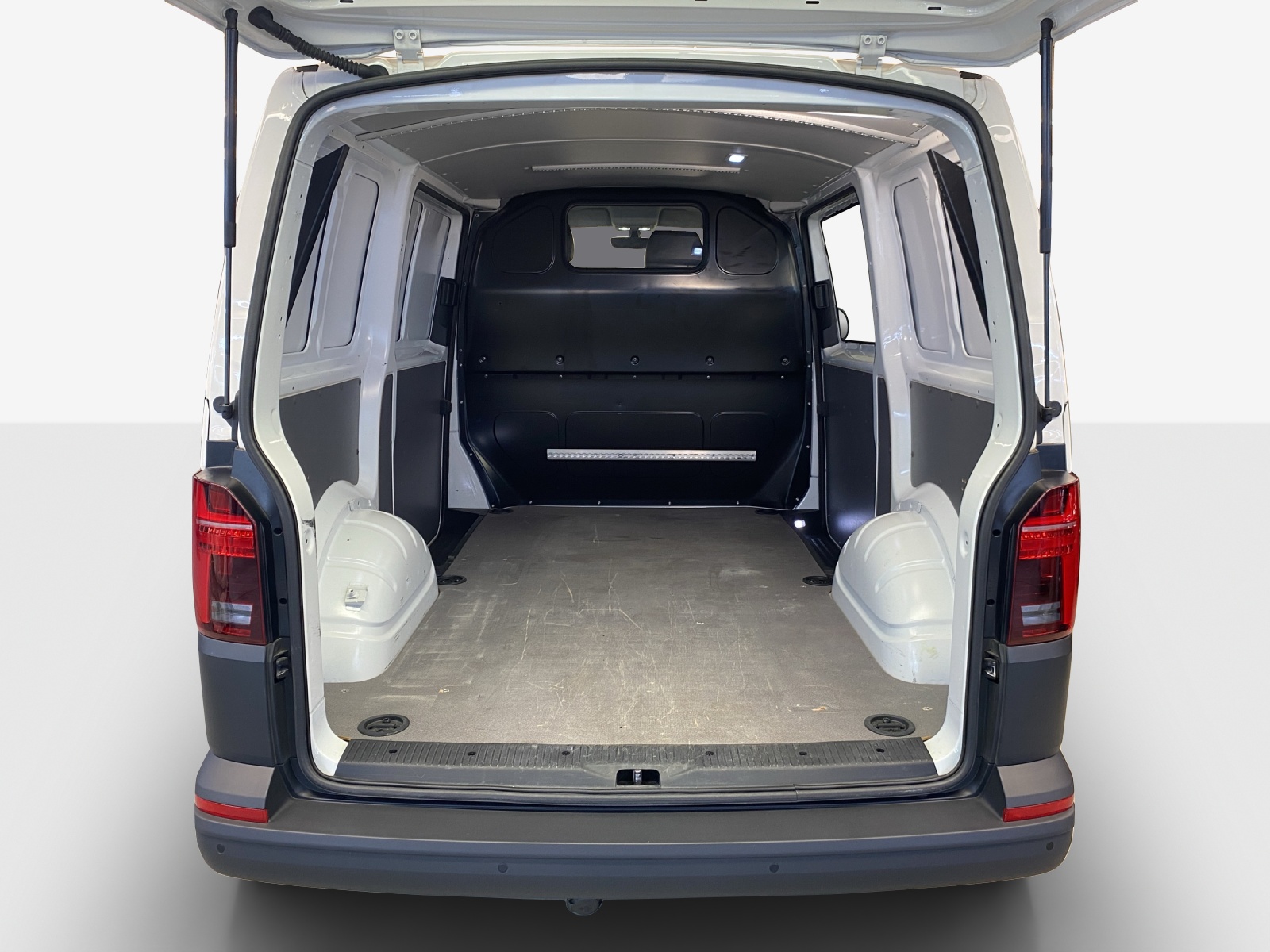 VW T6.1 2.0 TDI DSG-image-12