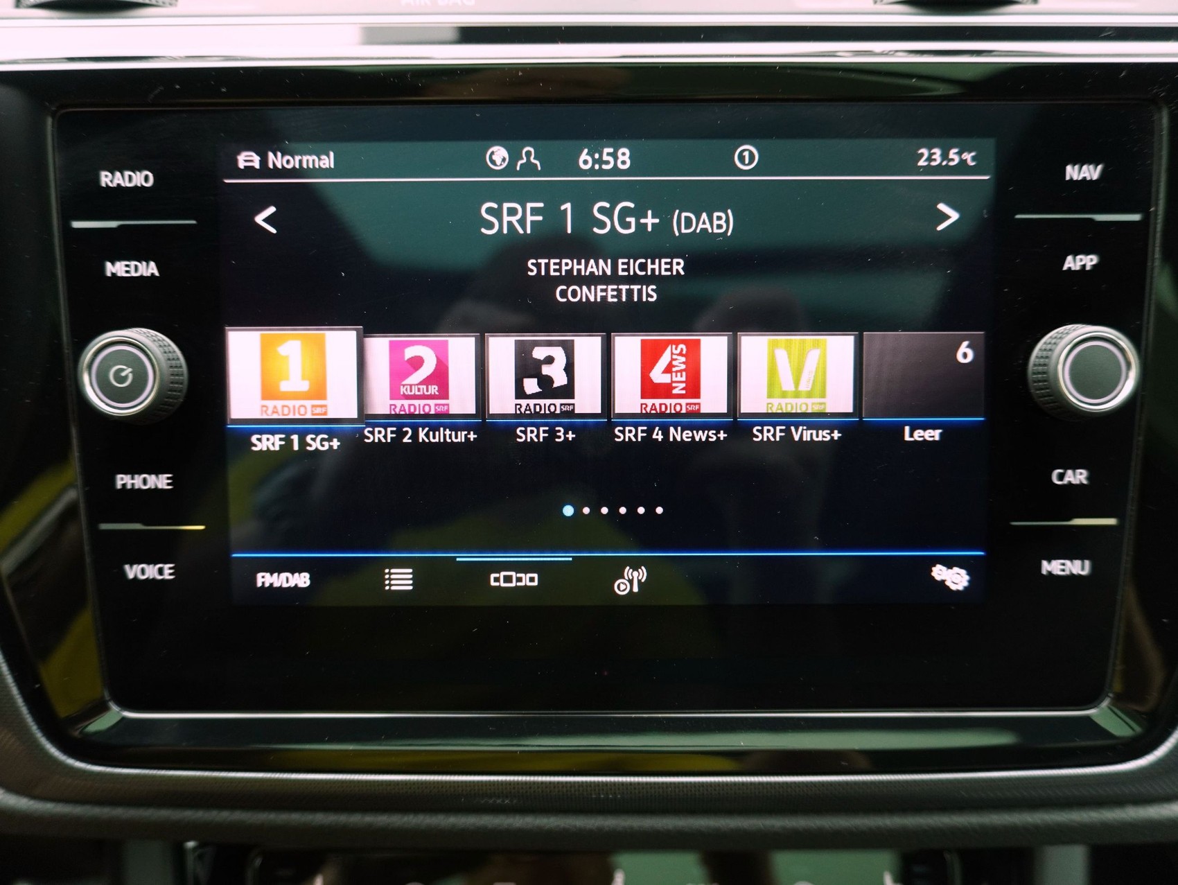VW Touran 1.5 TSI DSG R-Line Black Style **VW Werksgarantie bis 11/2030**-image-20