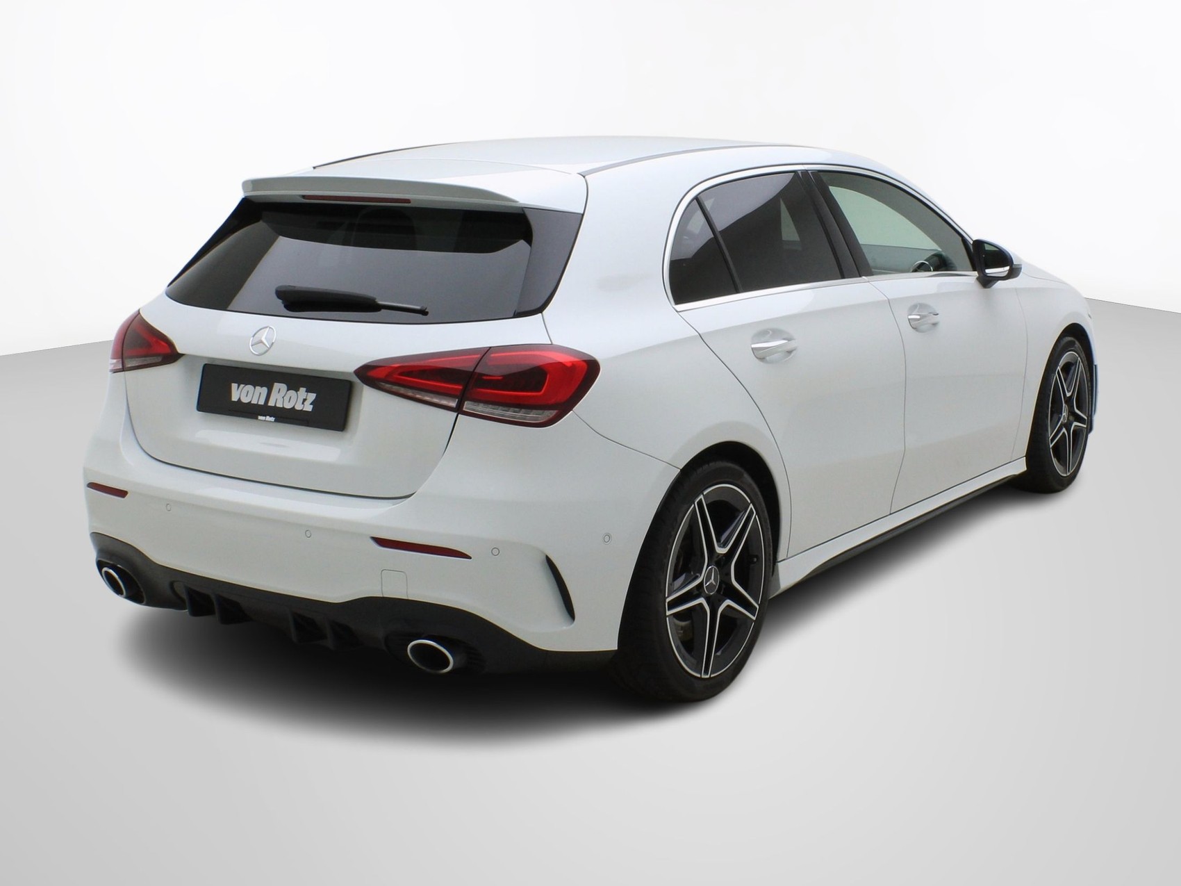 MERCEDES-BENZ A-Klasse A 35 AMG 4matic-image-4
