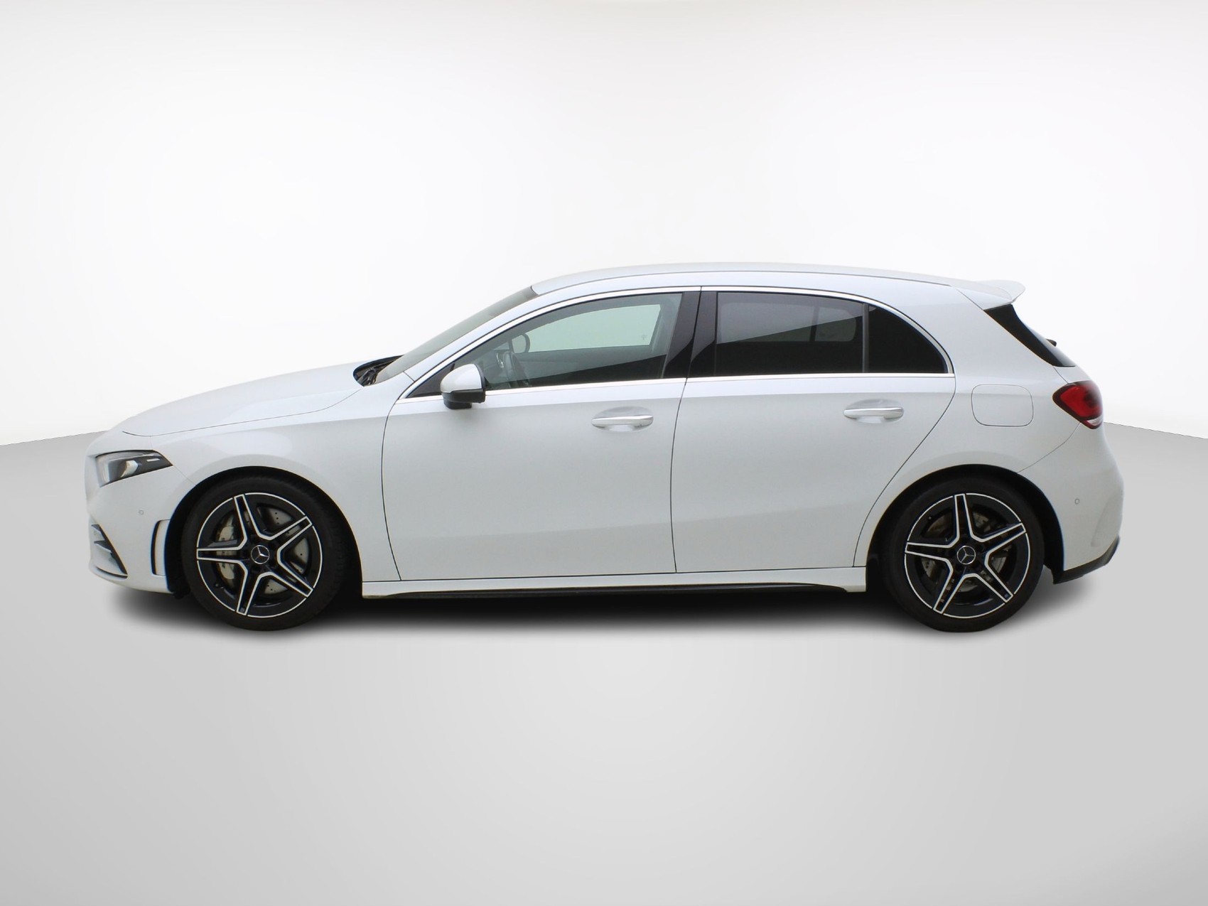MERCEDES-BENZ A-Klasse A 35 AMG 4matic-showroom-element-2
