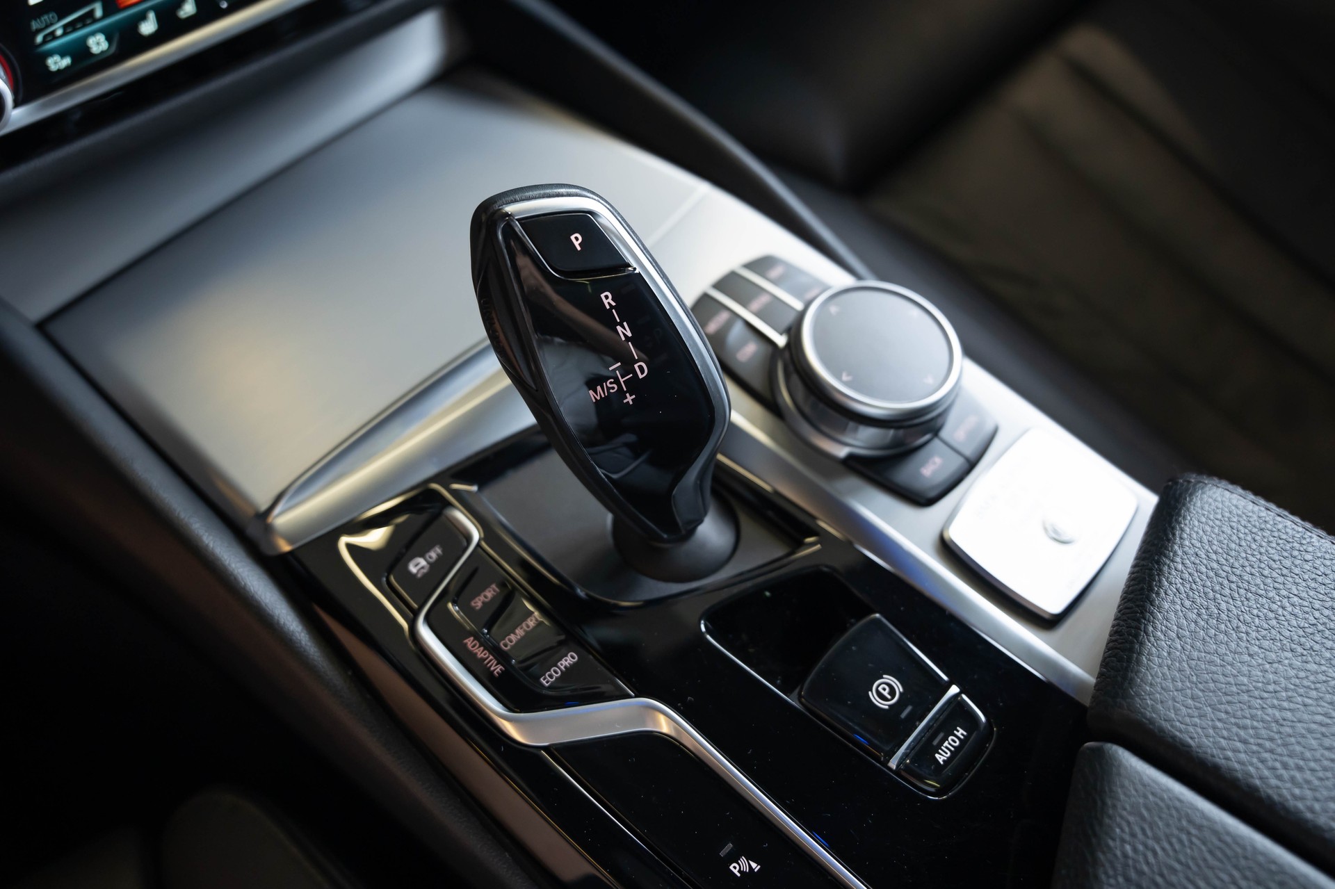 BMW-ALPINA D5 S Touring xDrive Switch-Tronic-image-39
