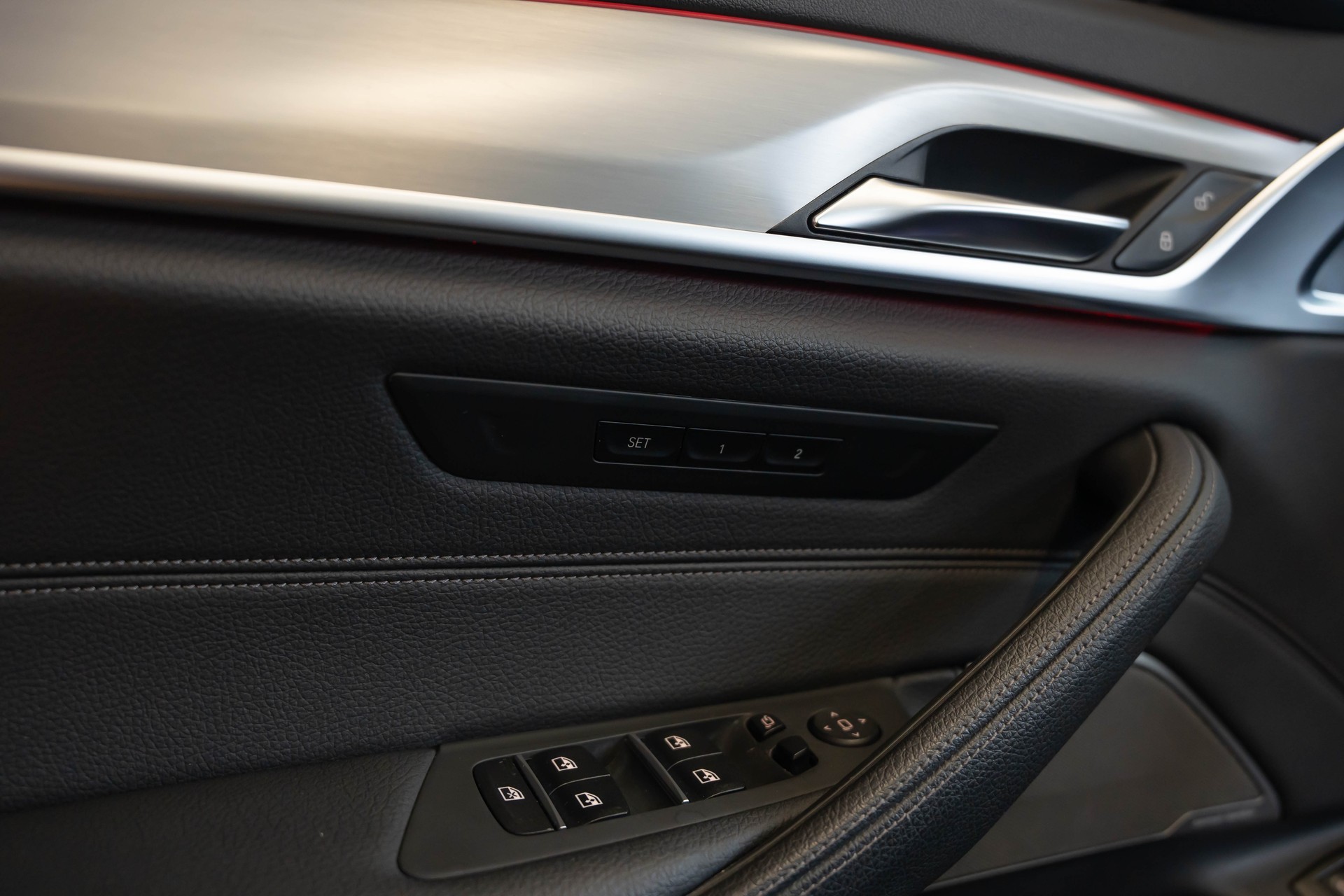 BMW-ALPINA D5 S Touring xDrive Switch-Tronic-image-30