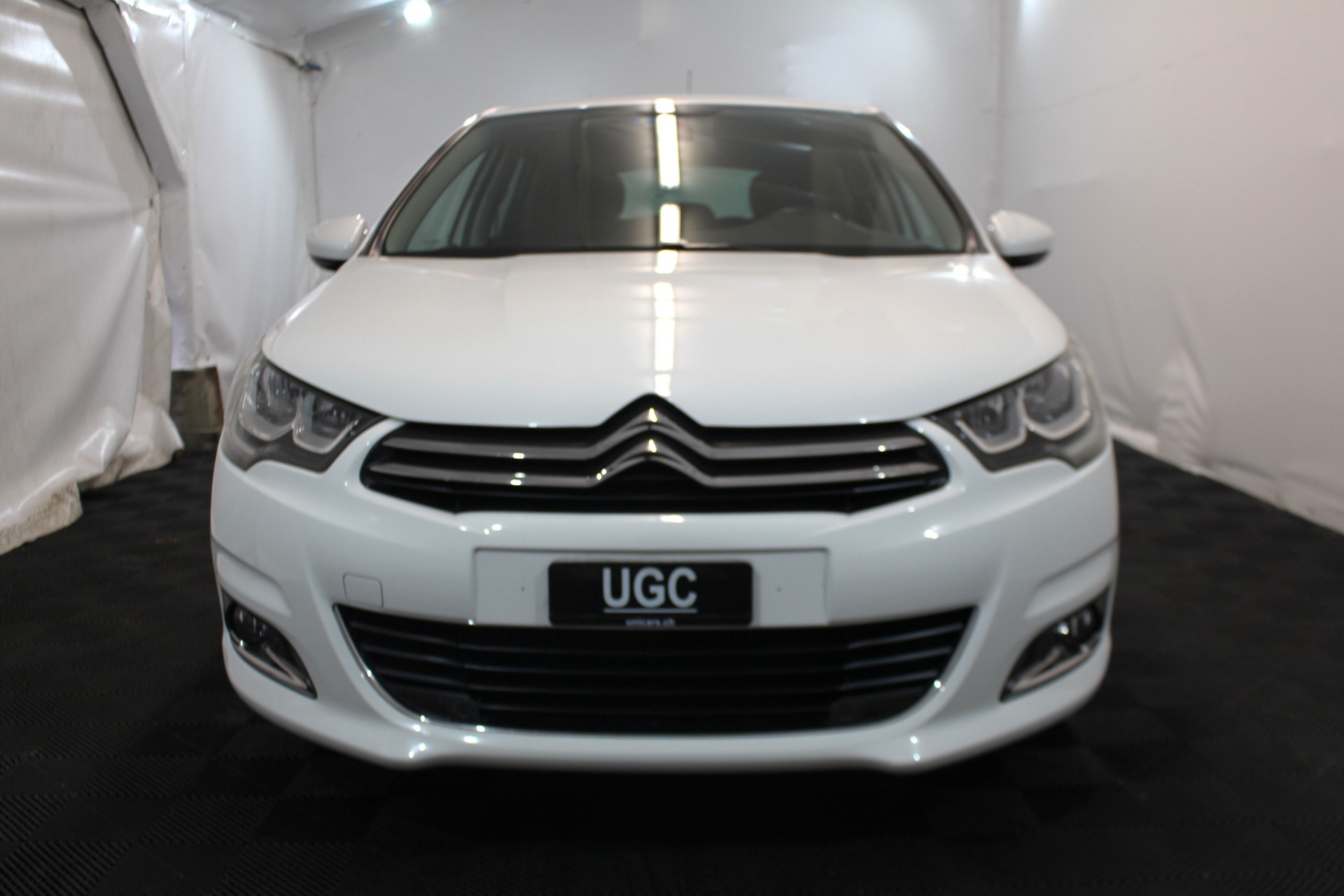 CITROEN C4 1.6 BlueHDi 120 Shine-showroom-element-1