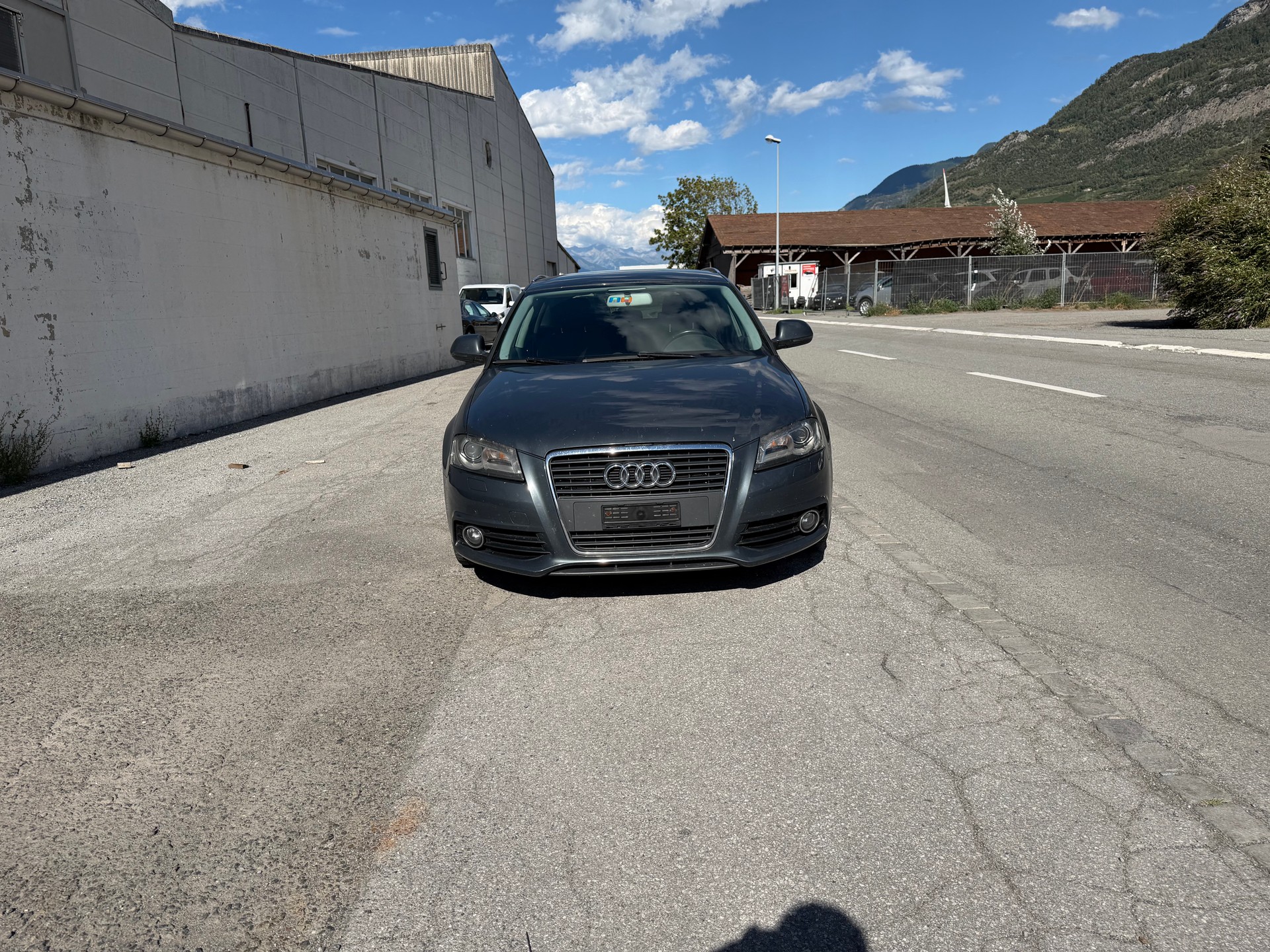 AUDI A3 Sportback 2.0 TFSI Ambiente quattro S-tronic-image-8