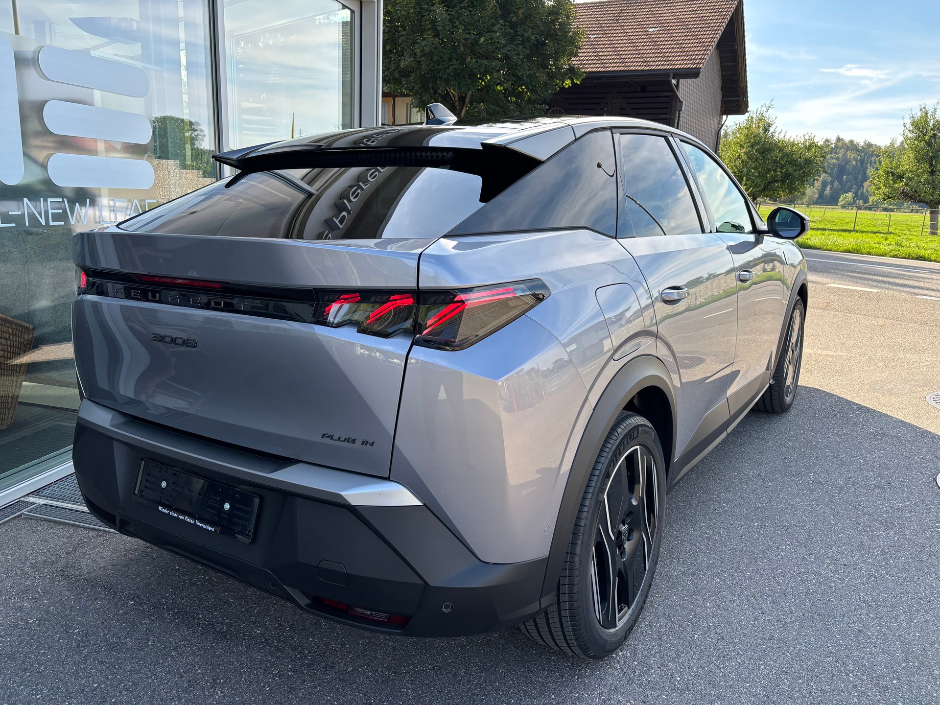 PEUGEOT 3008 225 e-DCS7 GT Exclusive-image-3