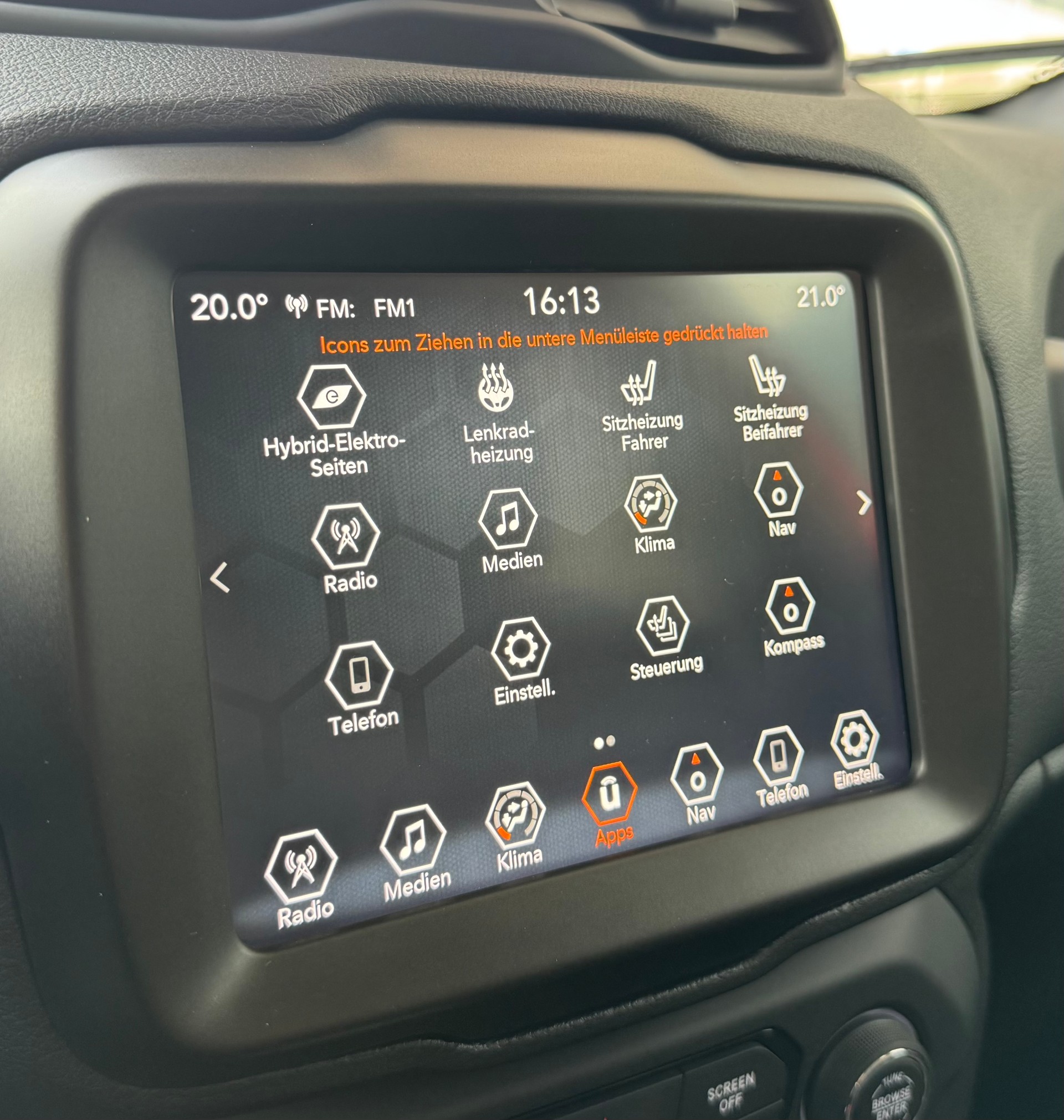JEEP Renegade 1.5 MHEV Swiss Limited Plus-image-17