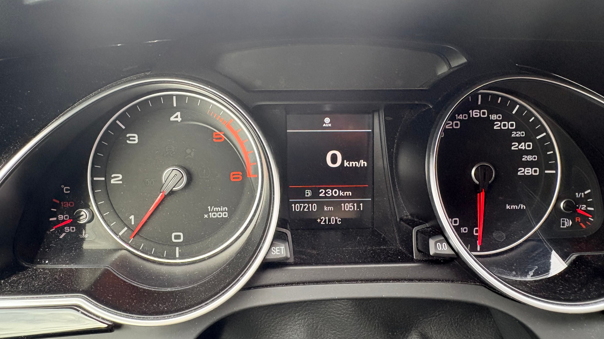 AUDI 2.0 TDI 190 quattro-image-8