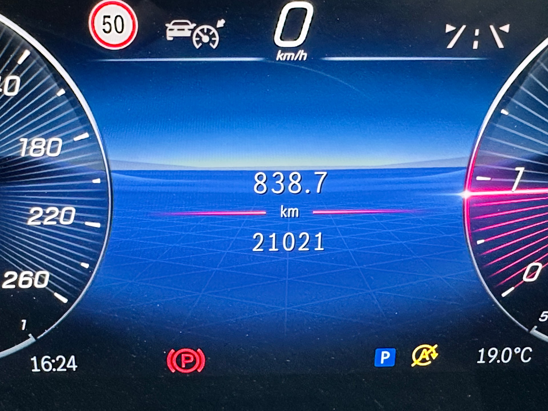 MERCEDES-BENZ V 250 d Avantgarde lang 4Matic-image-15