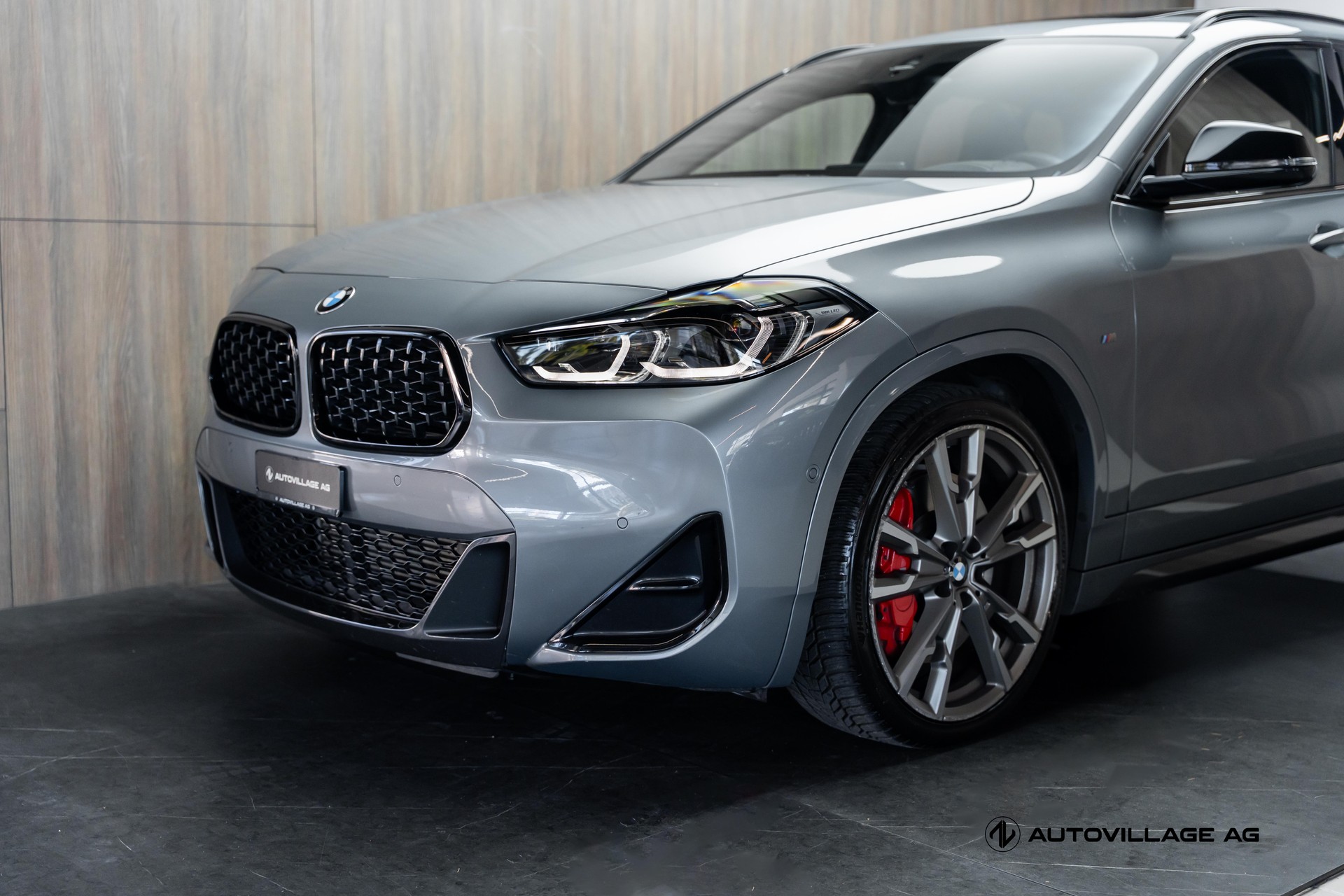 BMW X2 M35i Steptronic-showroom-element-1