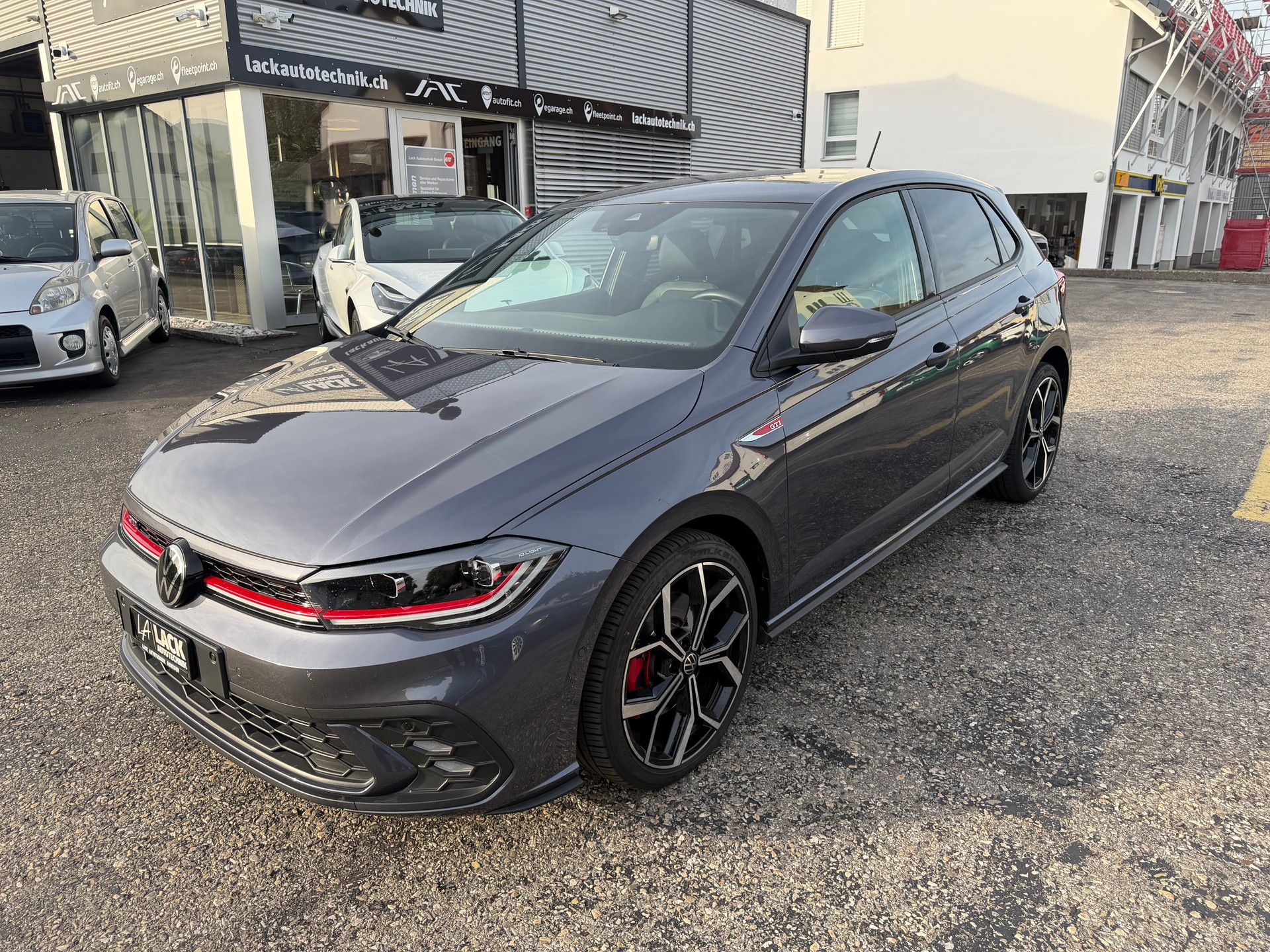 VW Polo 2.0 TSI GTI DSG-showroom-element-1