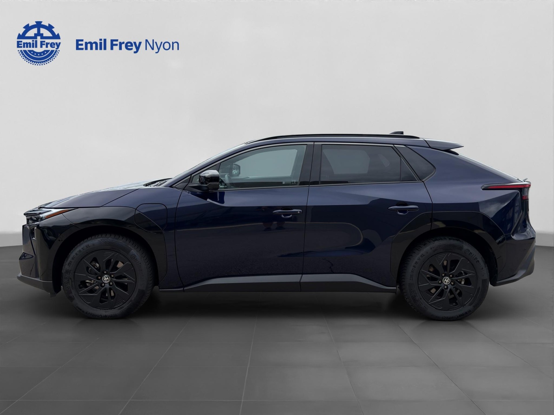 TOYOTA bZ4X Premium AWD-showroom-element-2