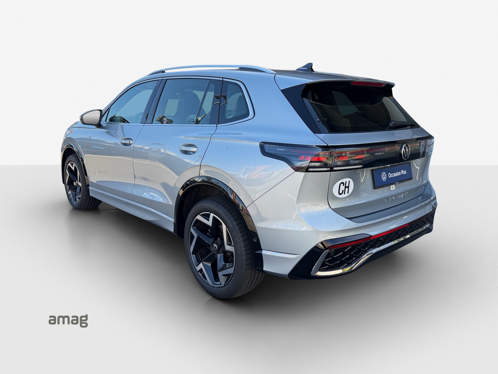 VW Tiguan 2.0 TSI DSG R-Line 4Motion-showroom-element-2