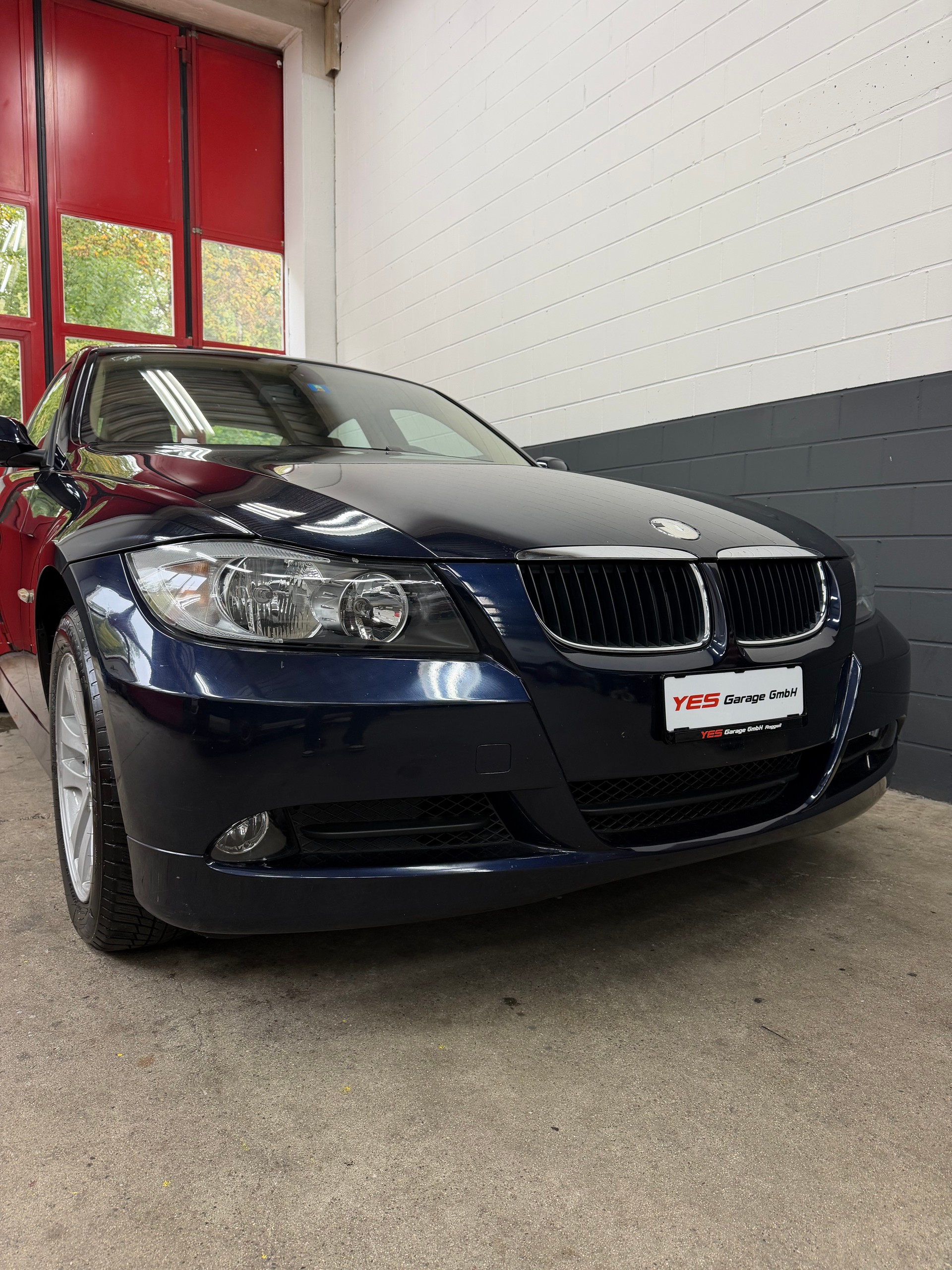 BMW 320i //NEU AB MFK!-image-2