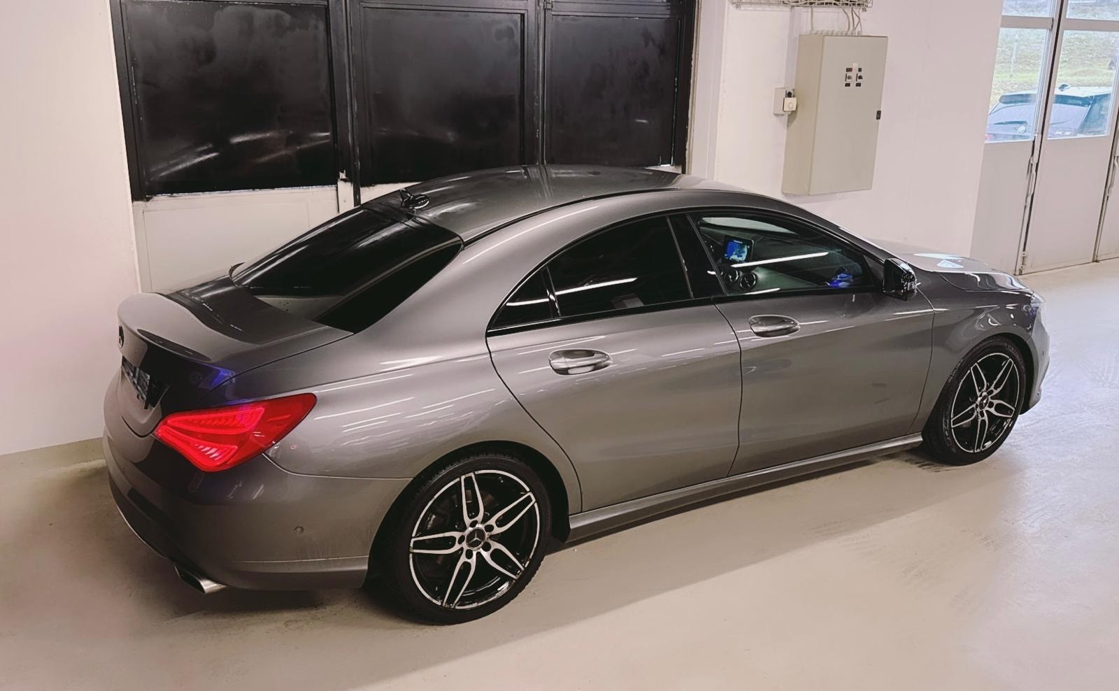 MERCEDES-BENZ CLA 200 Night Star 7G-DCT-image-7