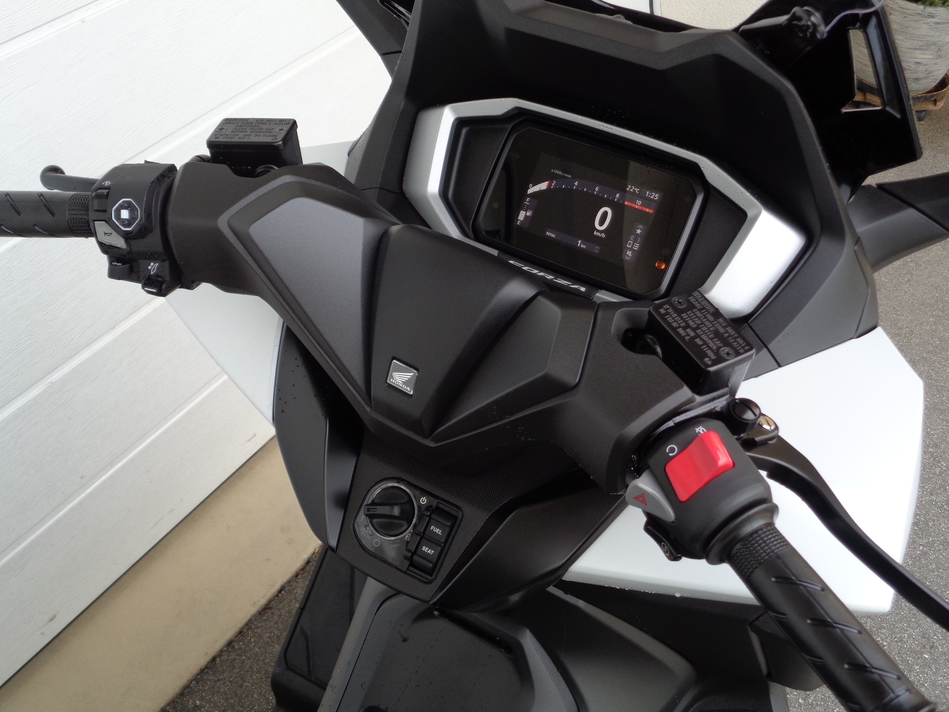 HONDA NSS 350 Smart Top Box-showroom-element-3