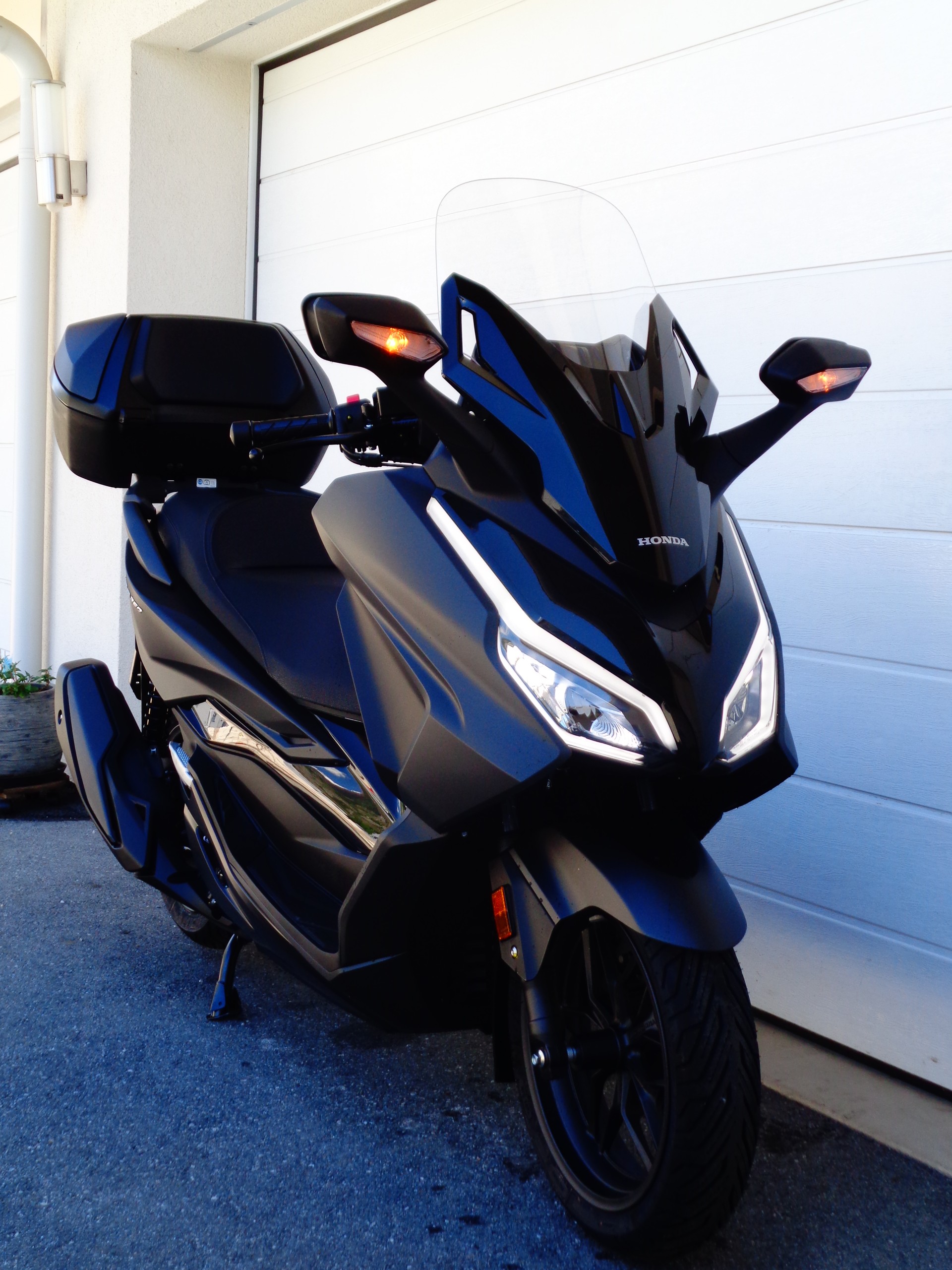 HONDA NSS 350 Smart Top Box-image-5