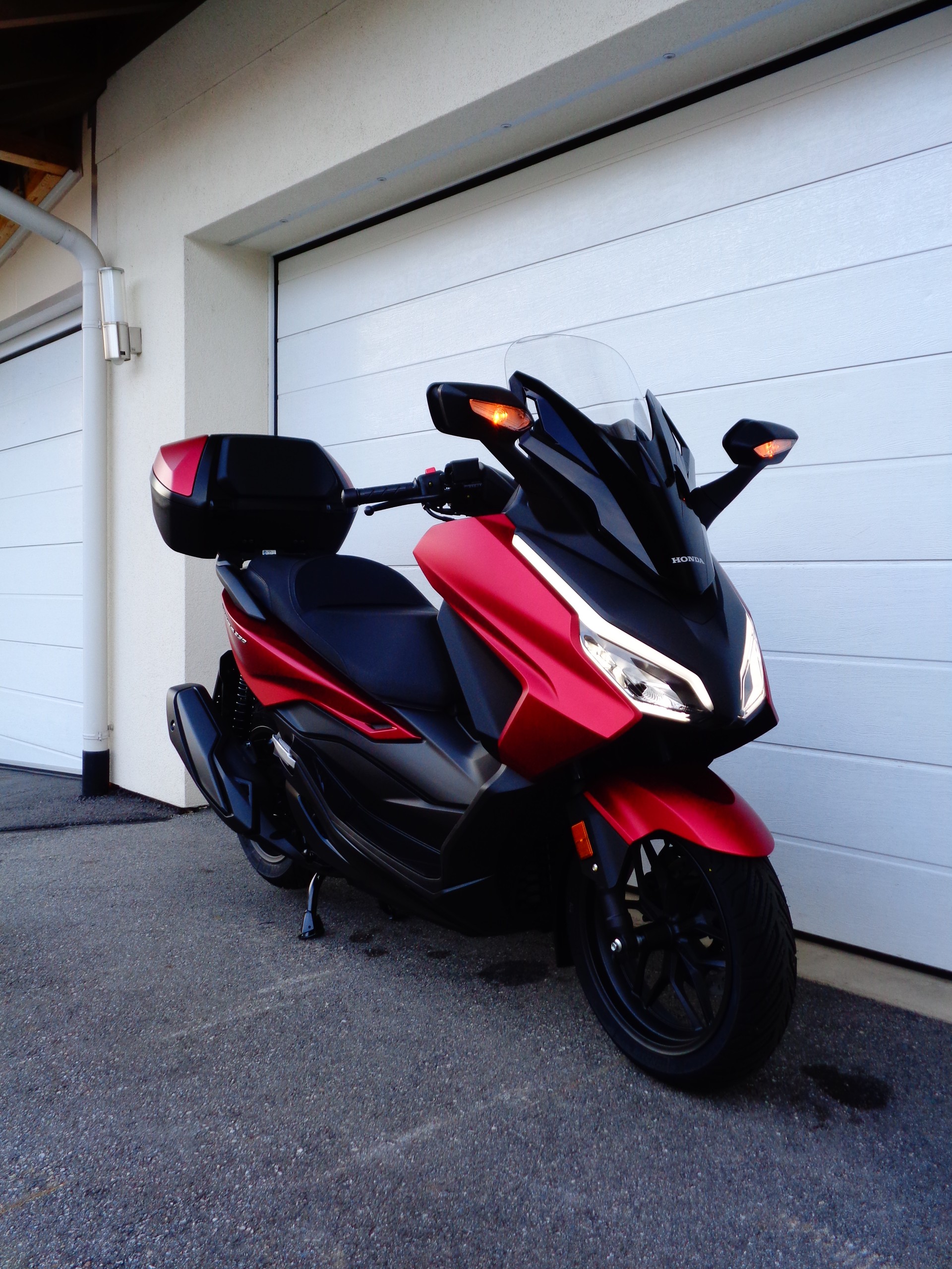 HONDA NSS 350 Smart Top Box-showroom-element-2