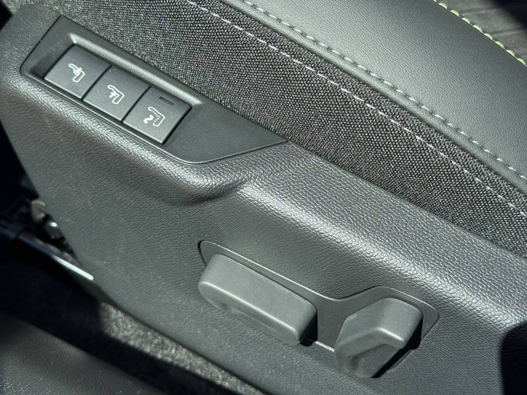 PEUGEOT 208 Electrique 156 ch (115 kW) GT-image-14