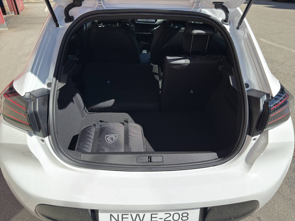 PEUGEOT 208 Electrique 156 ch (115 kW) GT-image-11